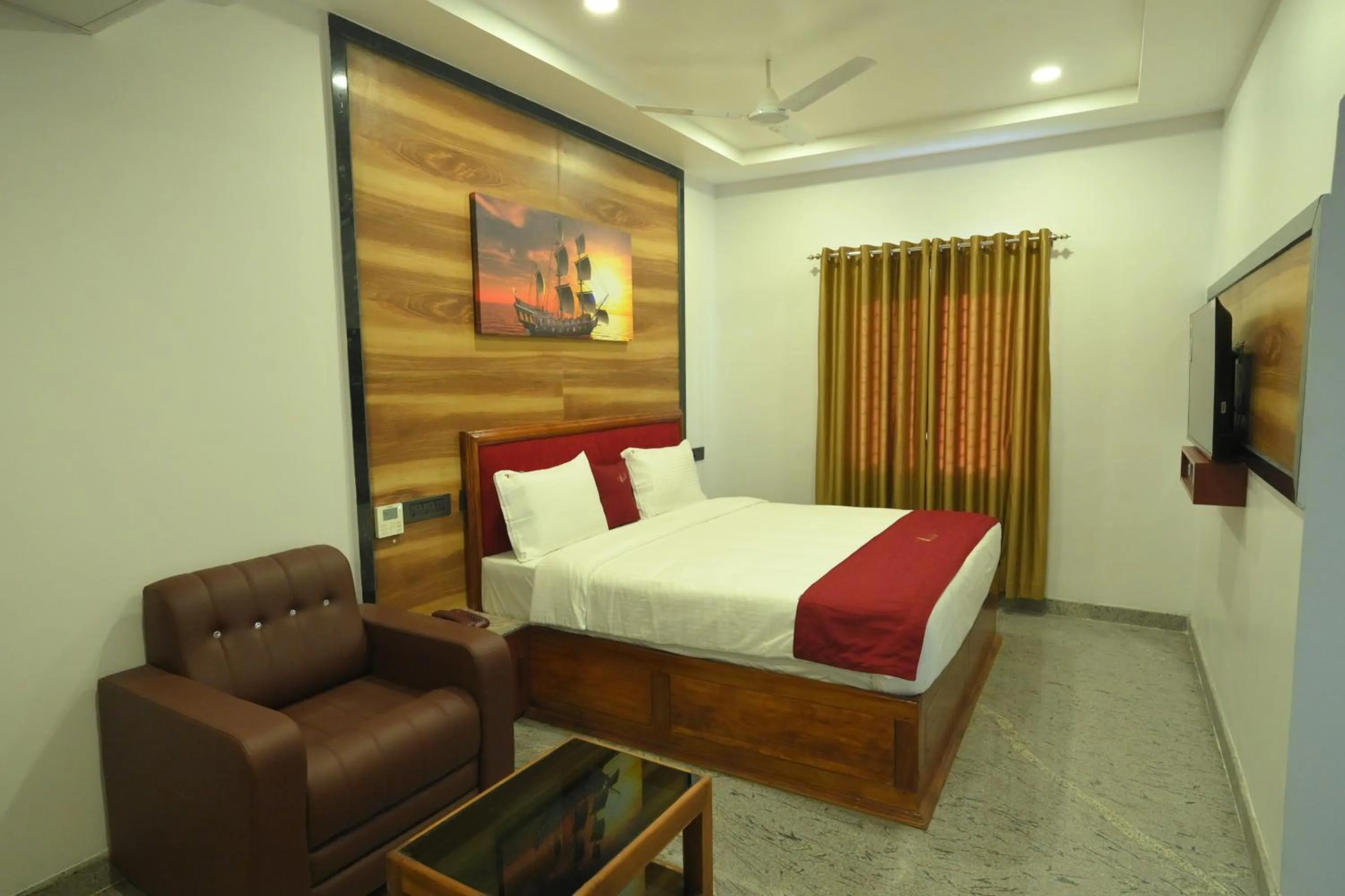 Bedroom, Bed in Hotel Ramraj Regency