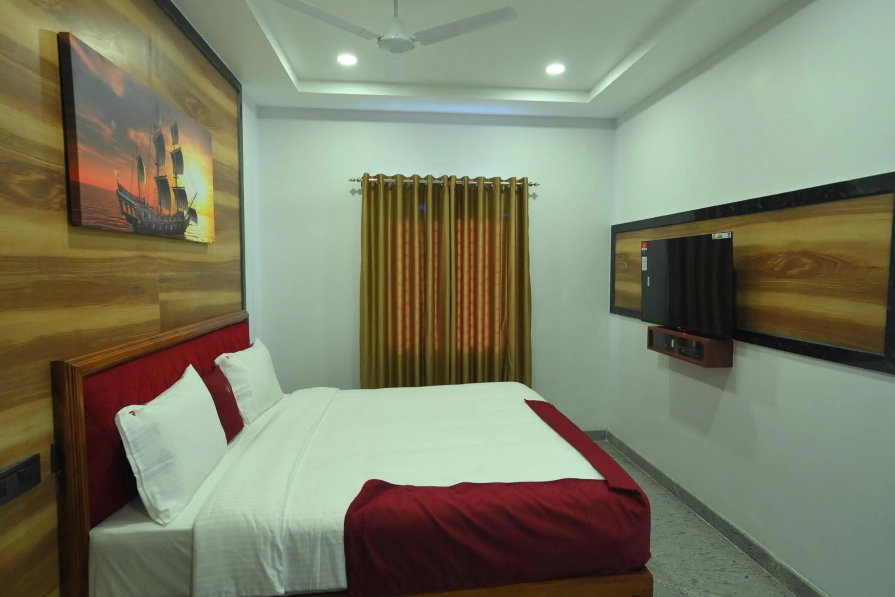 Bedroom, Bed in Hotel Ramraj Regency