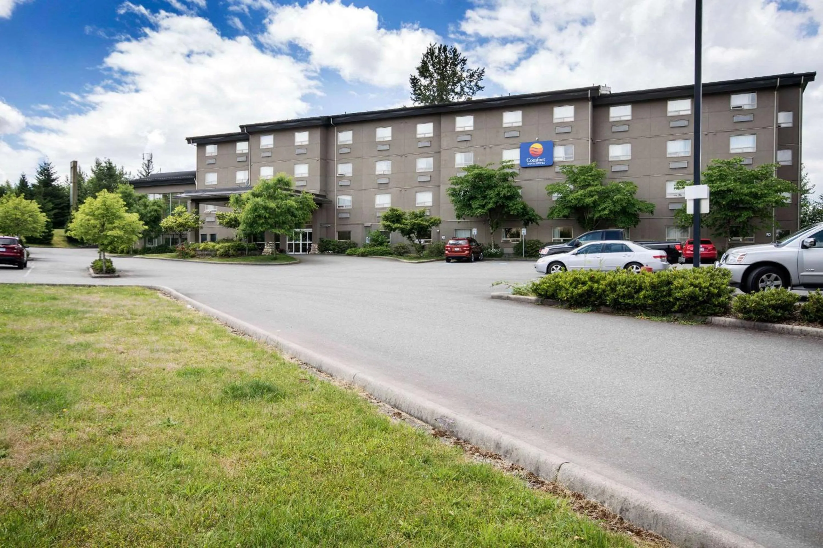 Property building in Comfort Inn & Suites