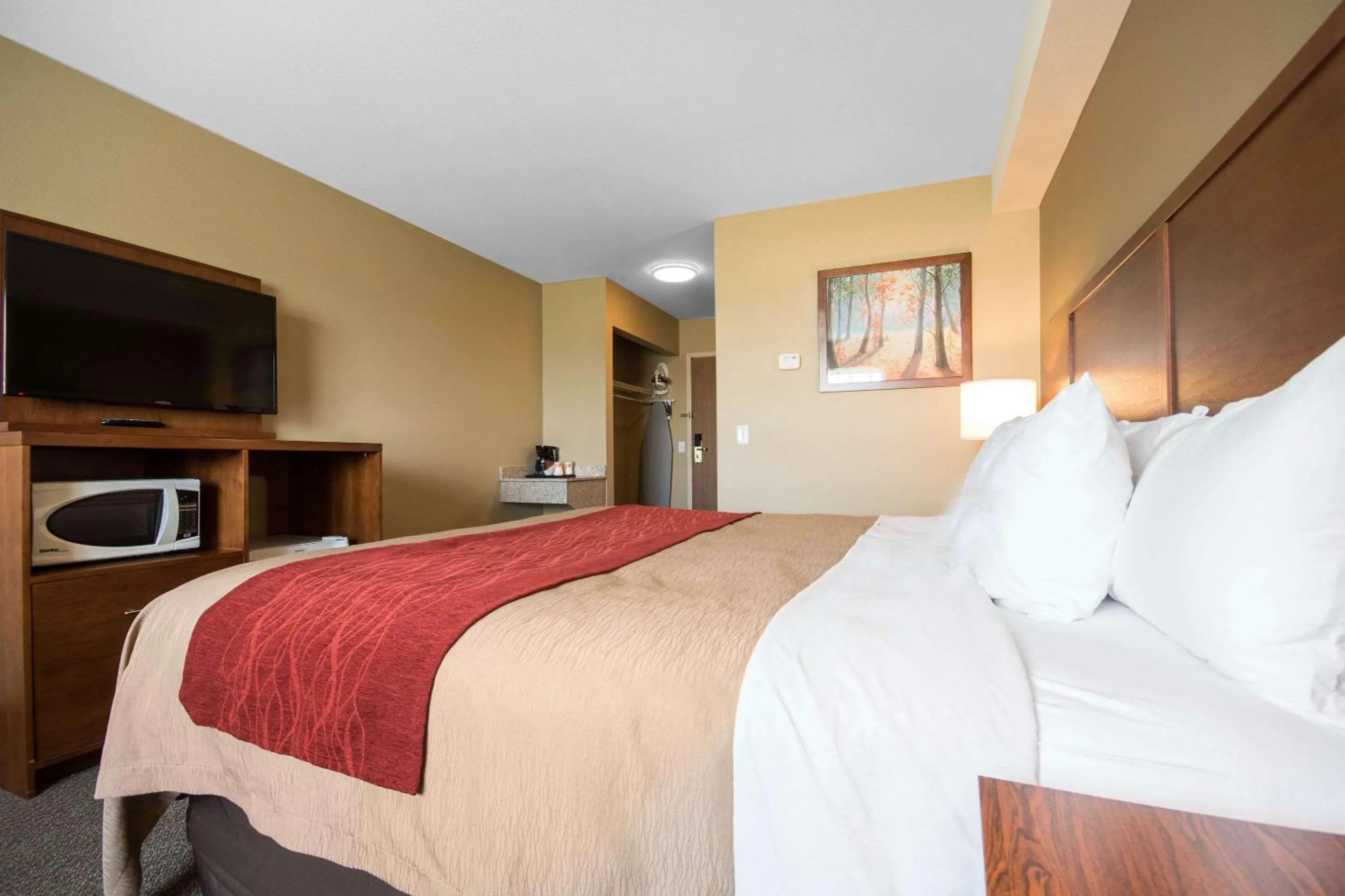 Bedroom, Bed in Comfort Inn & Suites