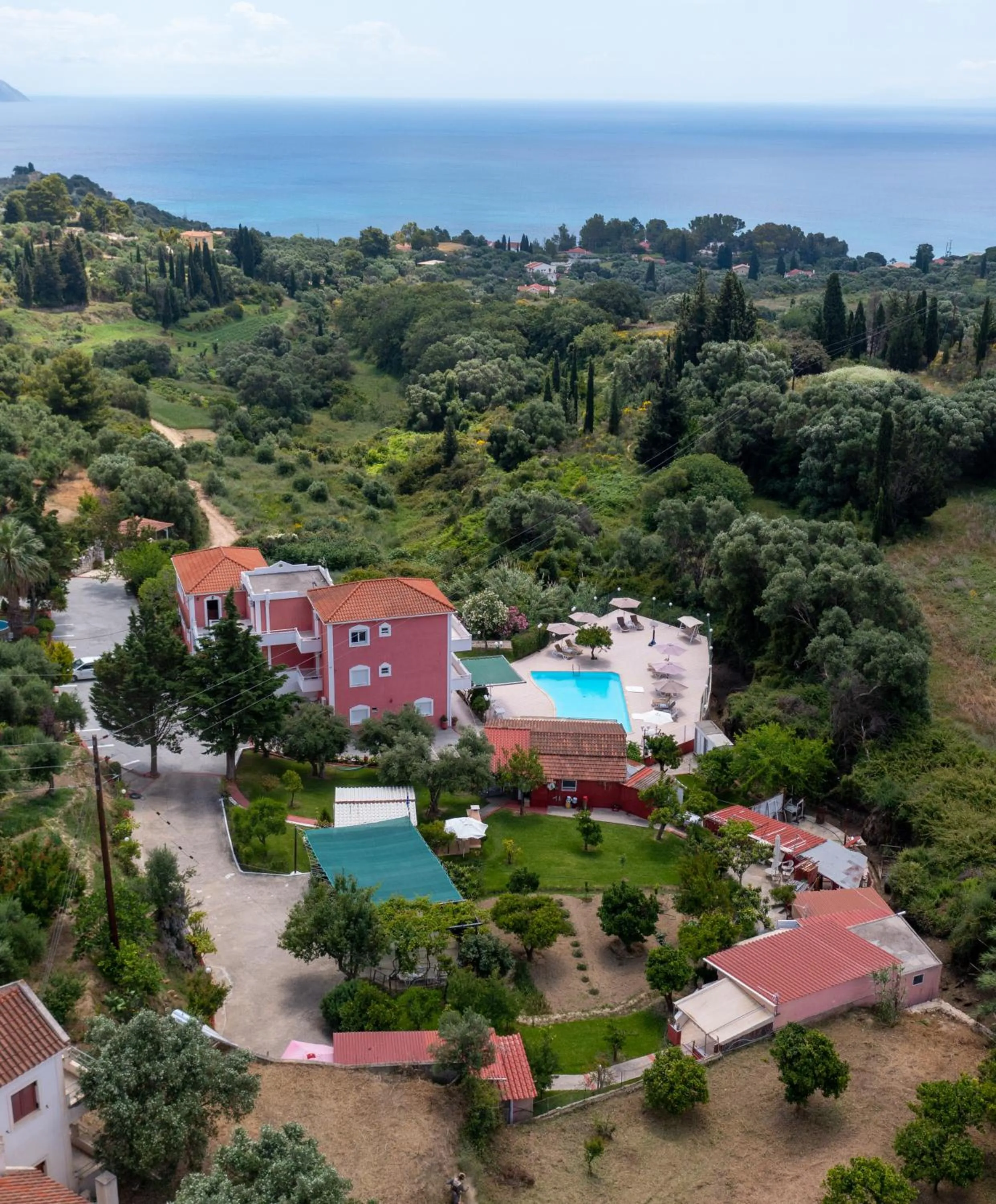 Amazona Apartments and Studios