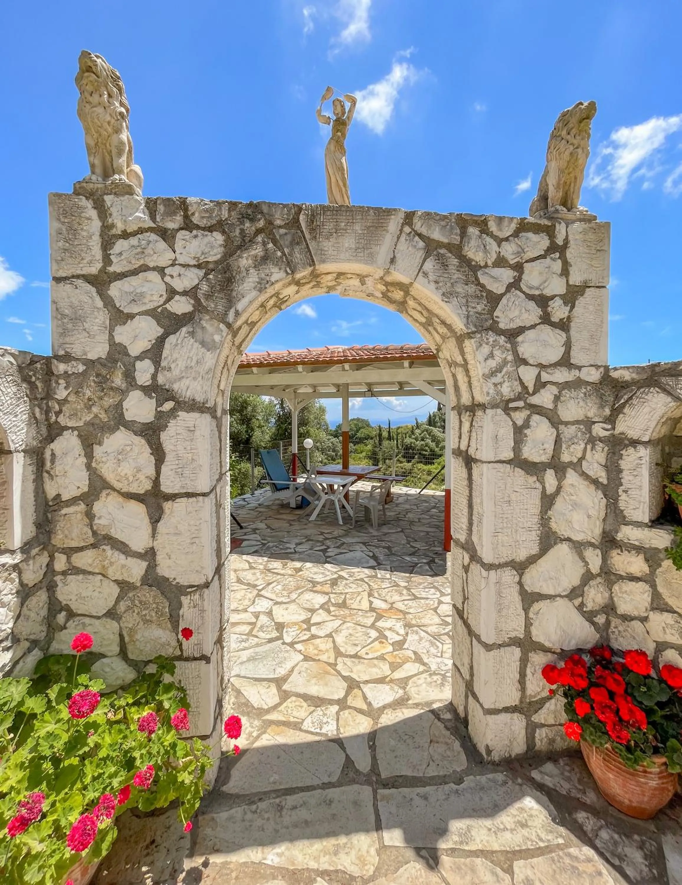 Patio in Amazona Apartments and Studios