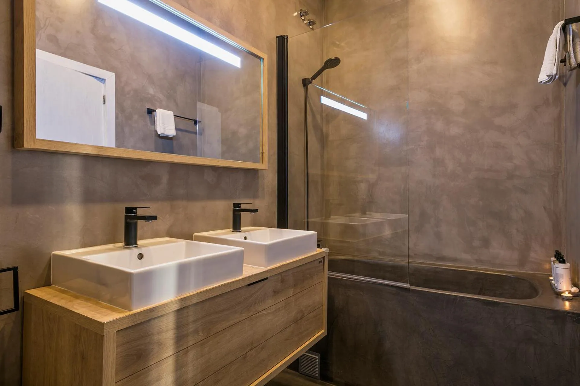 Bathroom in Midtown Luxury Apartments by Sweett