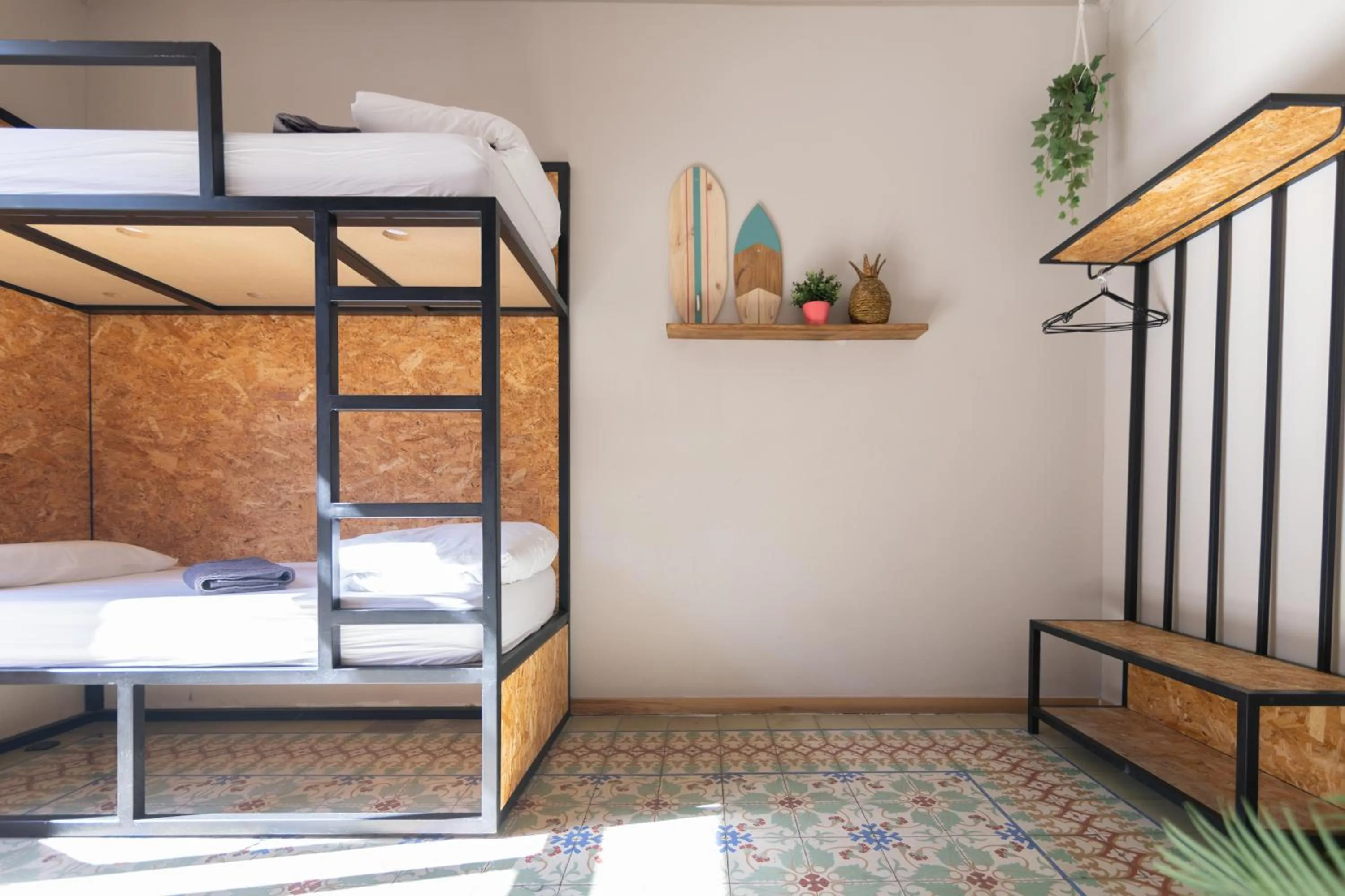 Decorative detail, Bed in Bird House