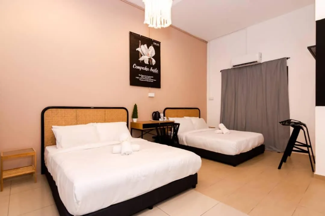 Bed in The Best Hotel in Bayan Lepas - THE LOV PENANG