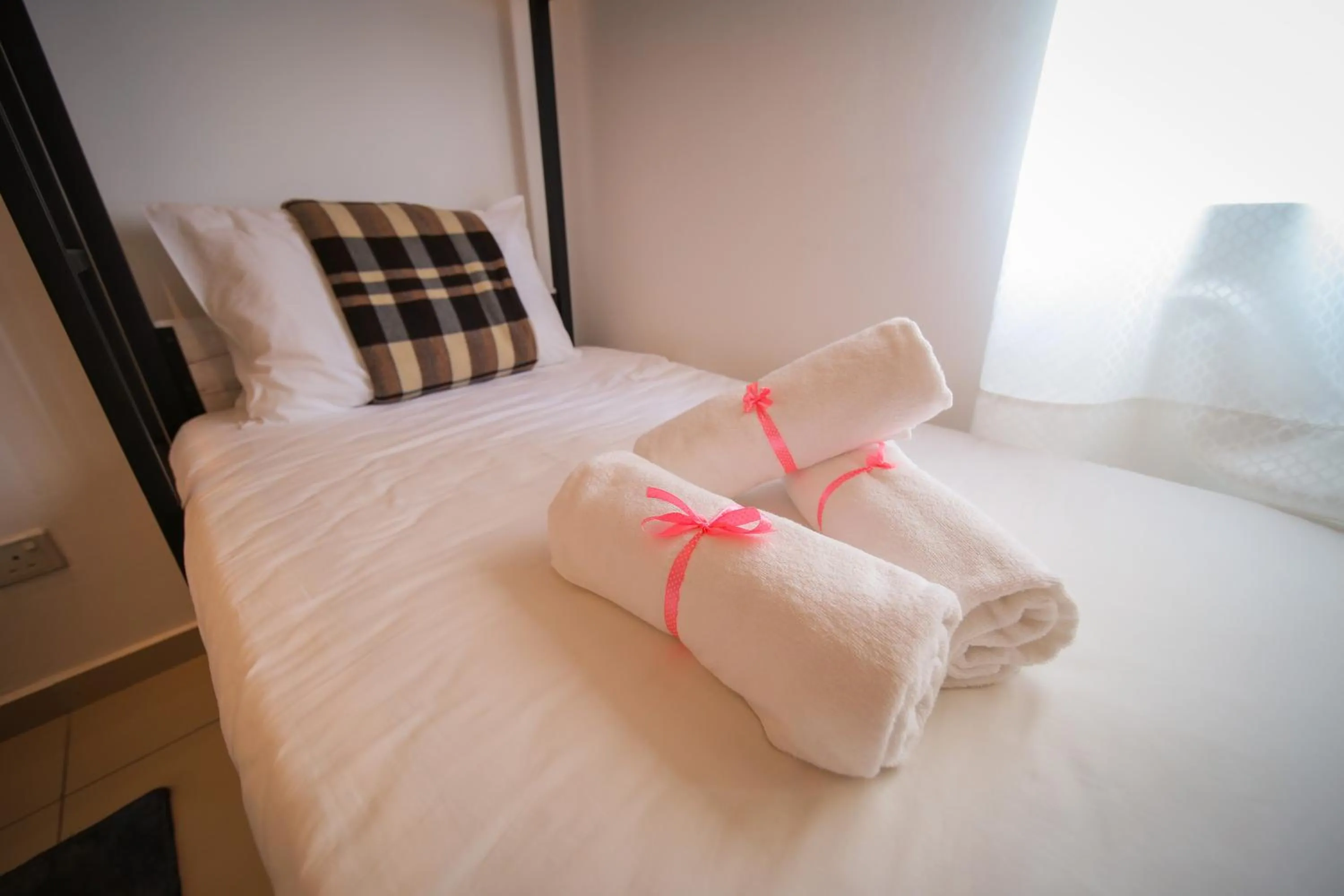 Shower, Bed in The Best Hotel in Bayan Lepas - THE LOV PENANG