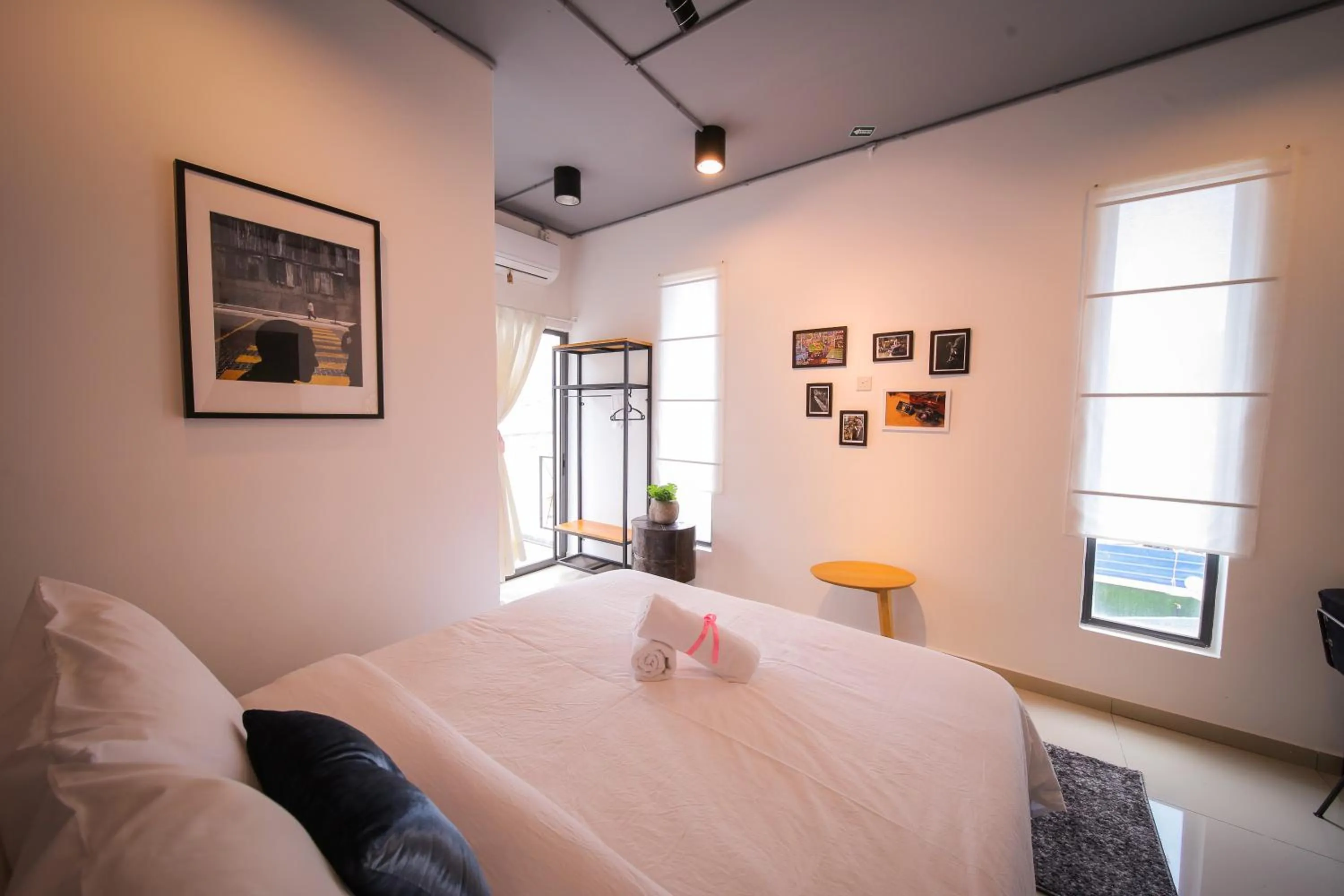 Bed in The Best Hotel in Bayan Lepas - THE LOV PENANG