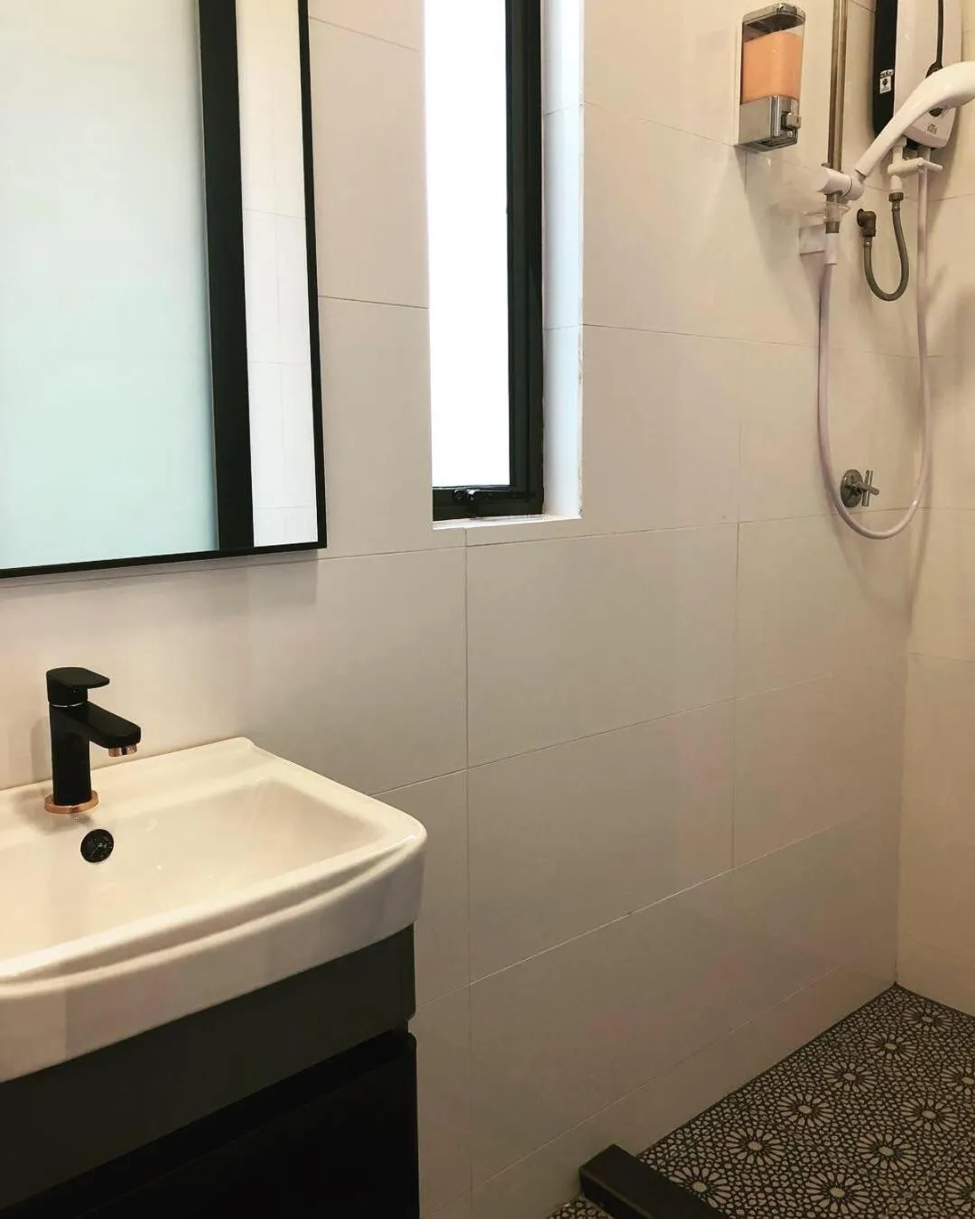 The Best Hotel in Bayan Lepas - THE LOV PENANG