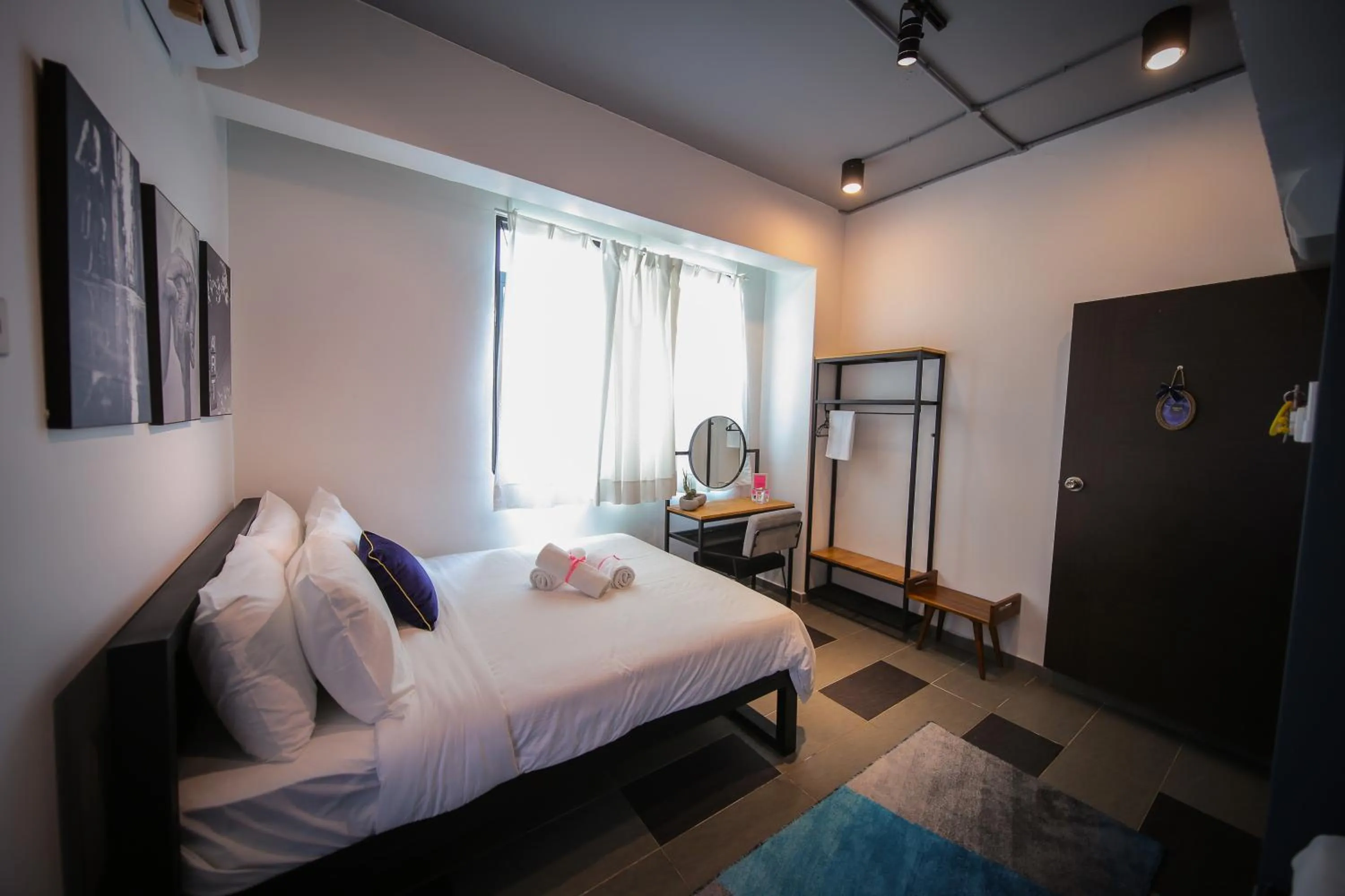 Photo of the whole room, Bed in The Best Hotel in Bayan Lepas - THE LOV PENANG