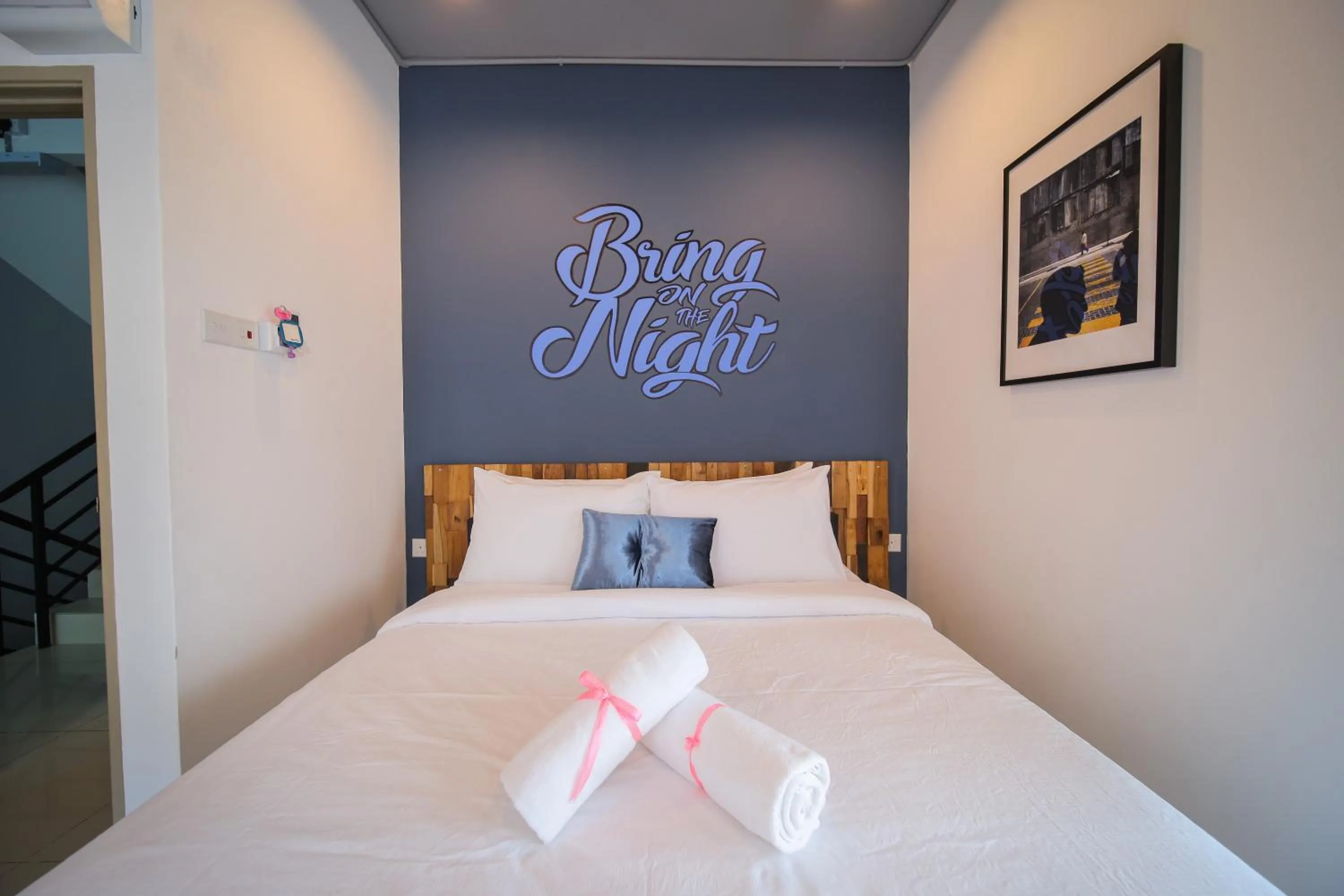 Bed in The Best Hotel in Bayan Lepas - THE LOV PENANG