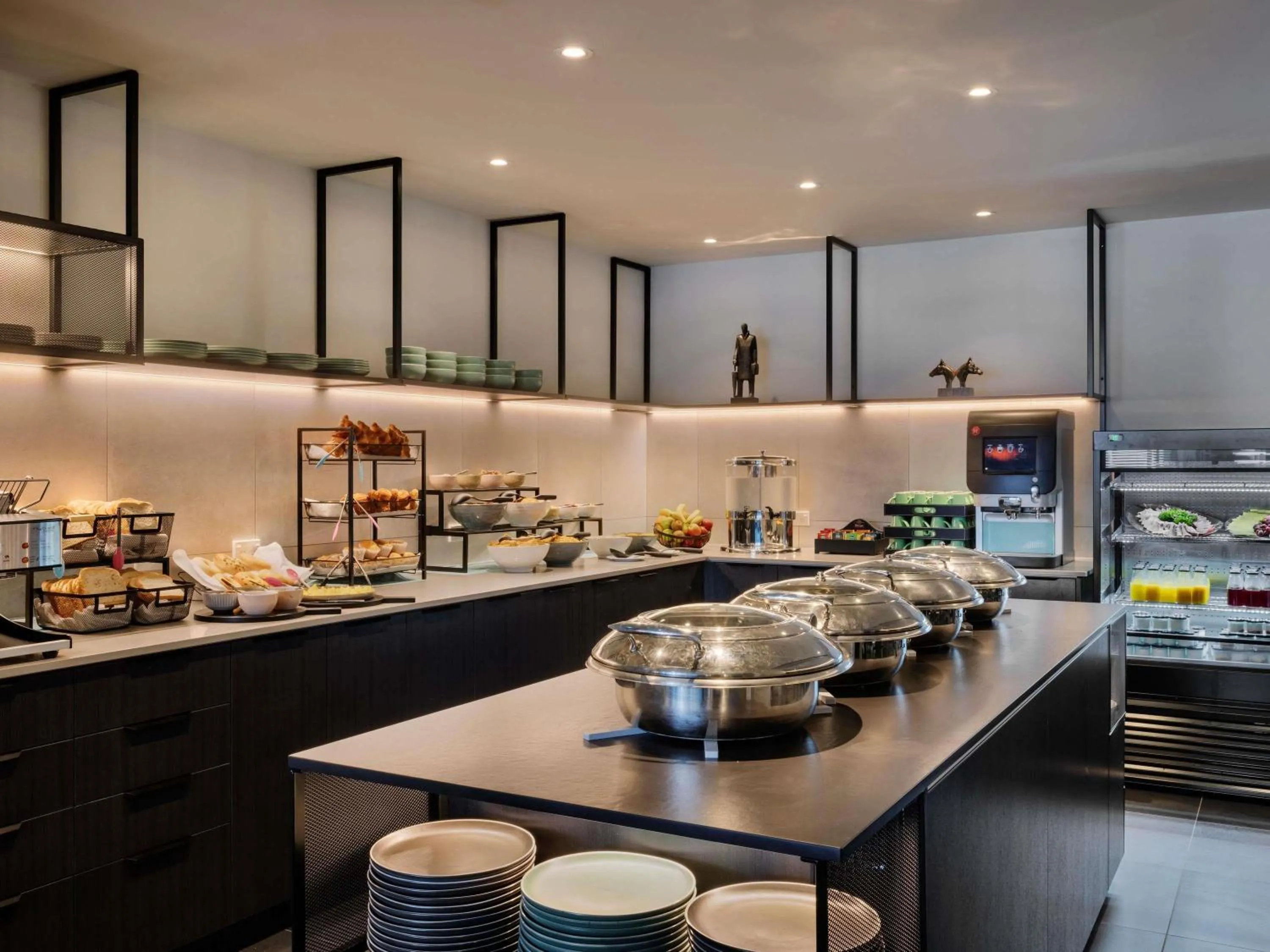 Breakfast in Ibis Christchurch