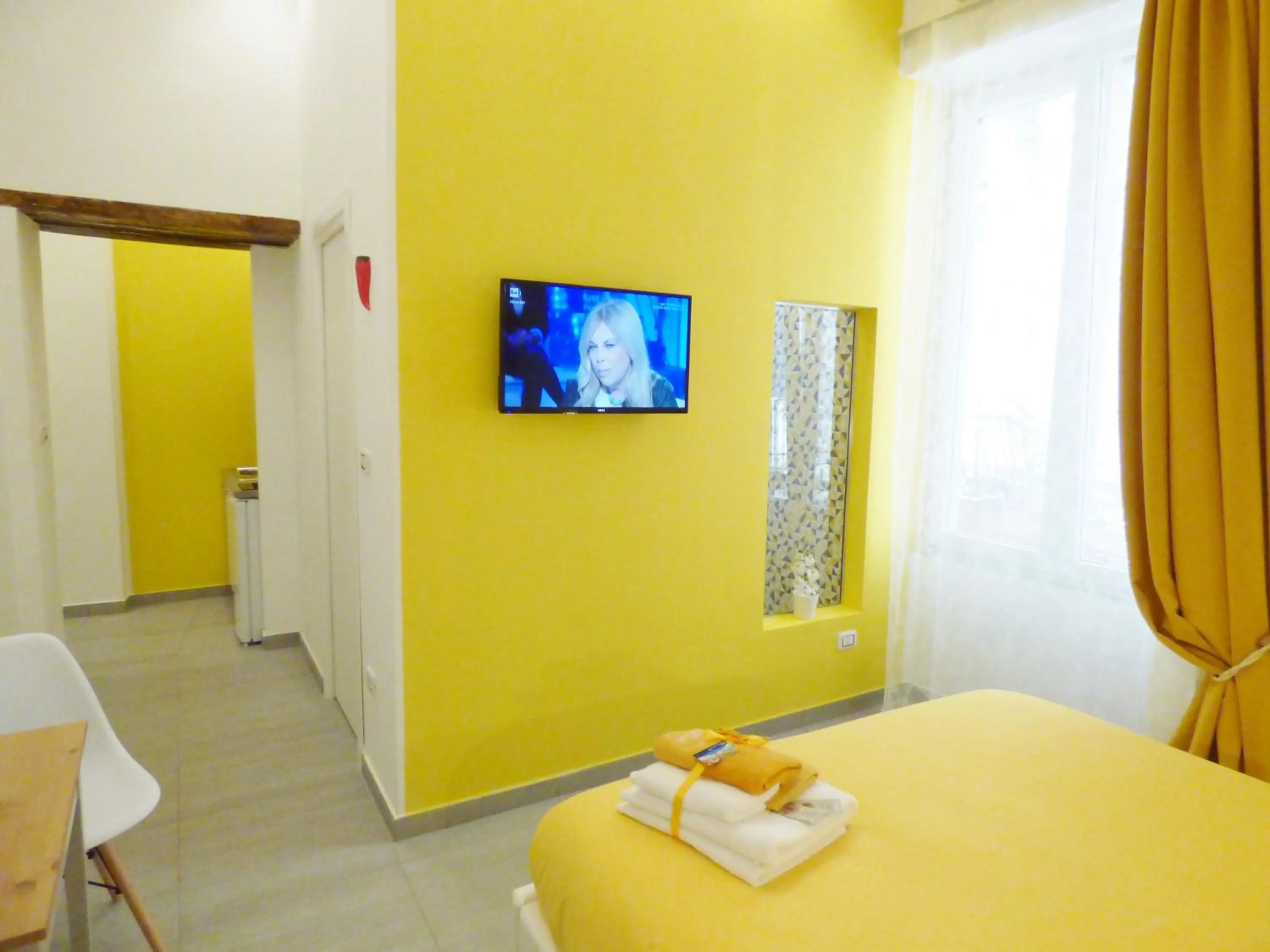 Photo of the whole room, Bed in B&B Lemon Flats