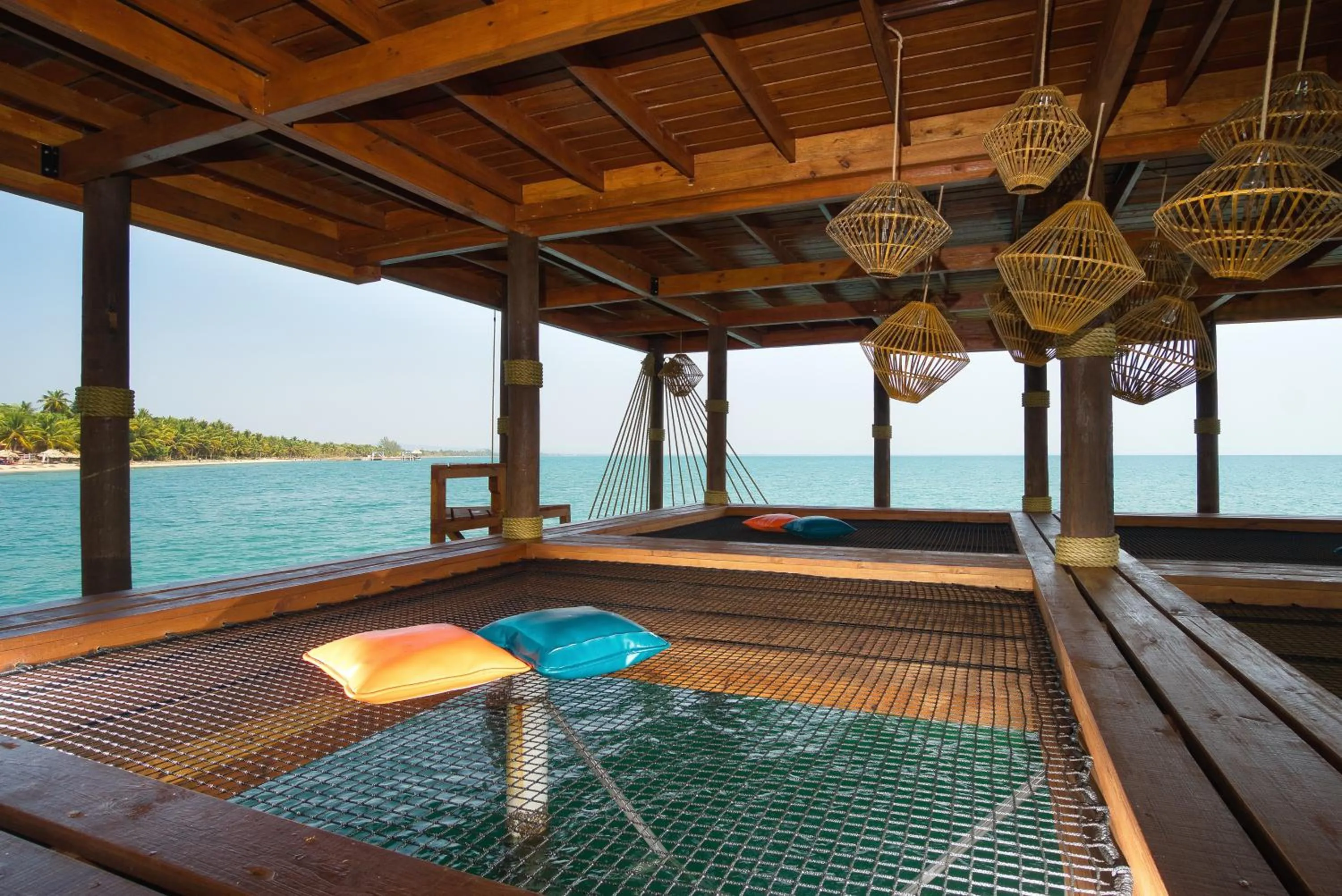 Lounge or bar in The Colonial at Jaguar Reef