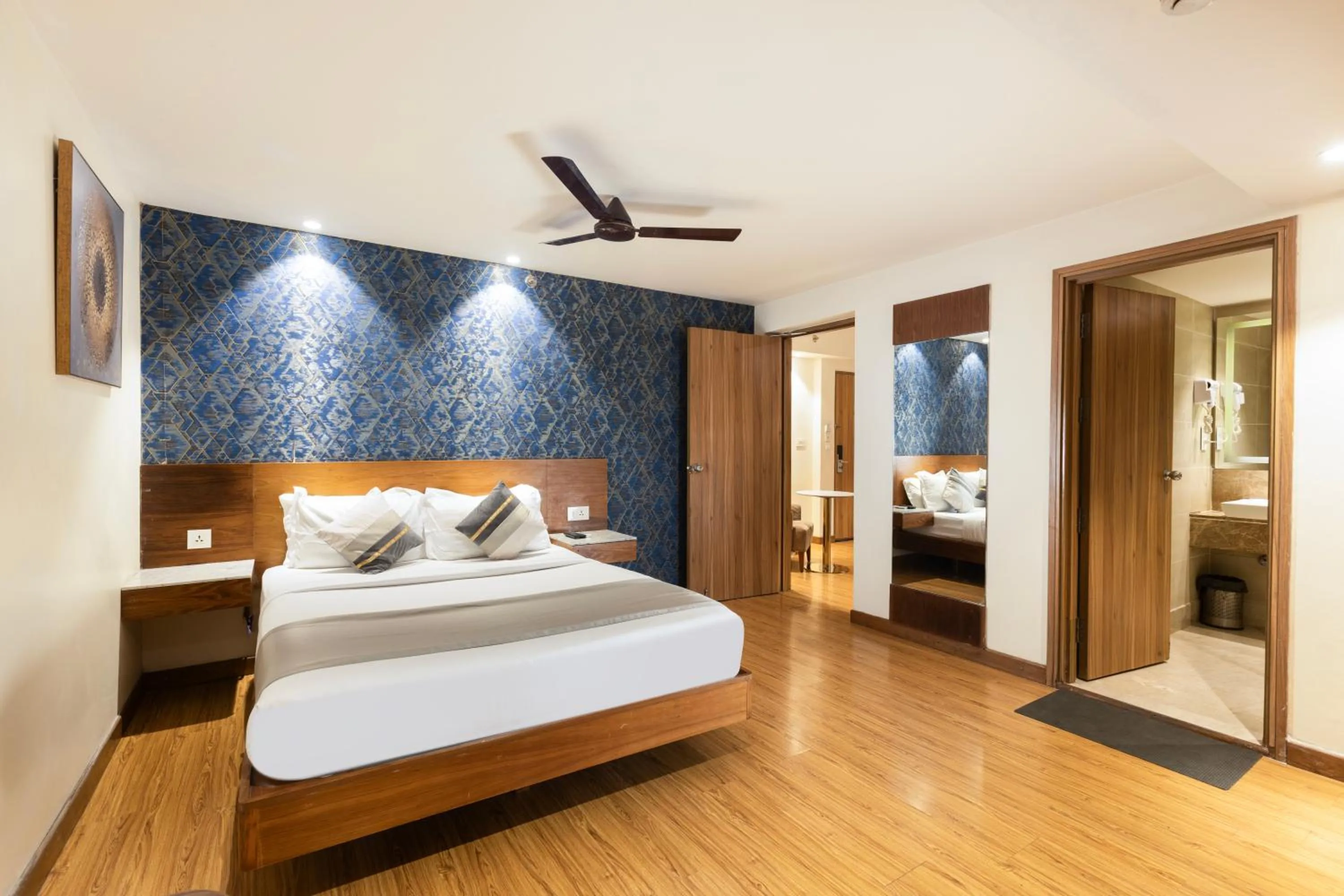 Bed in The Orion Plaza - Nehru Place