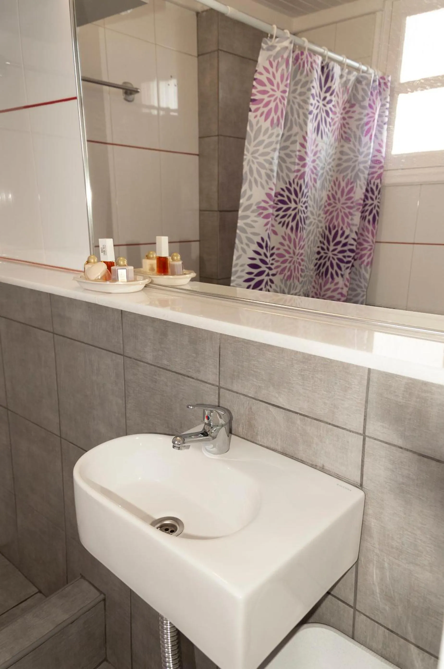 Bathroom in Alpha Studios