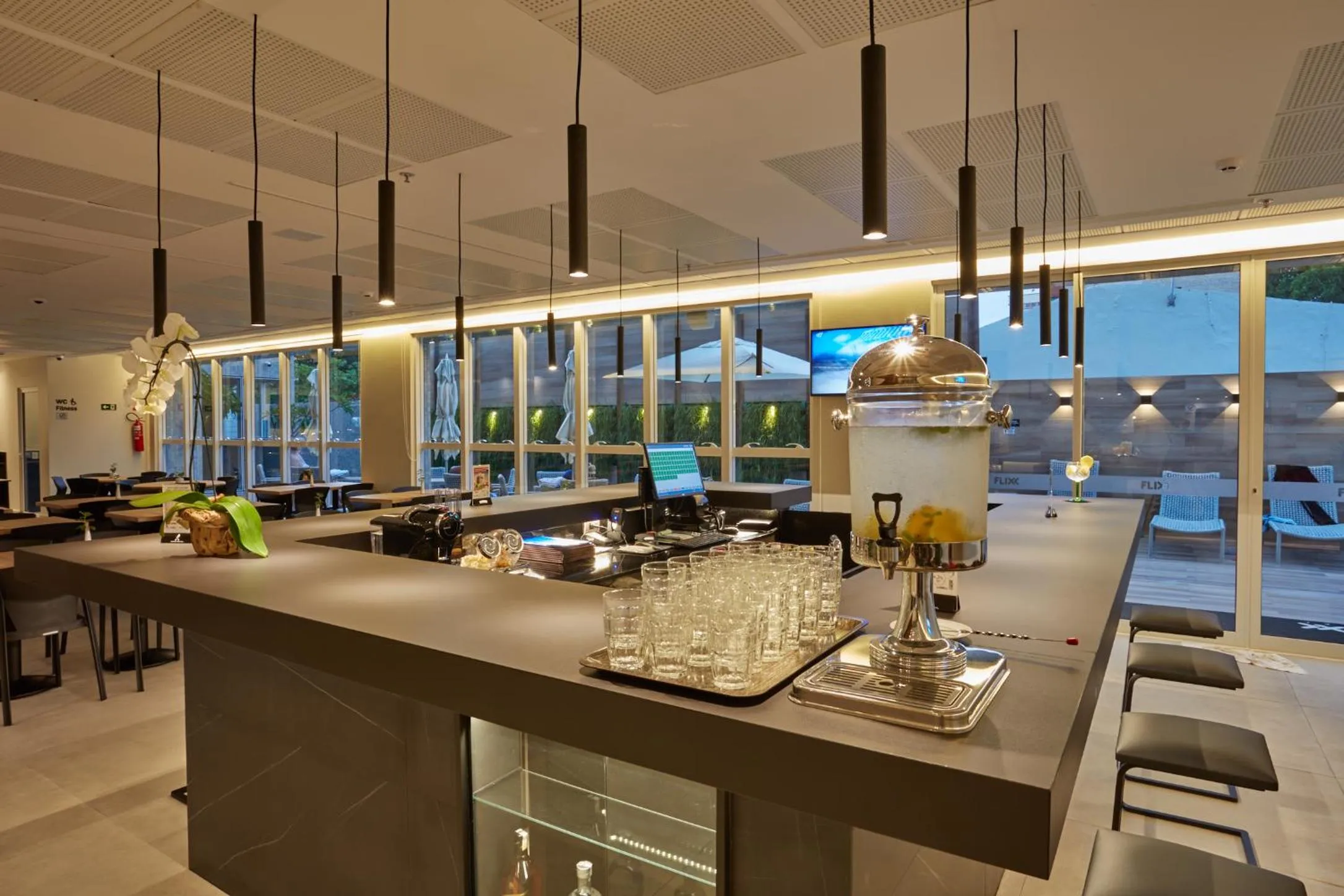 Lounge or bar in Flix Hotel