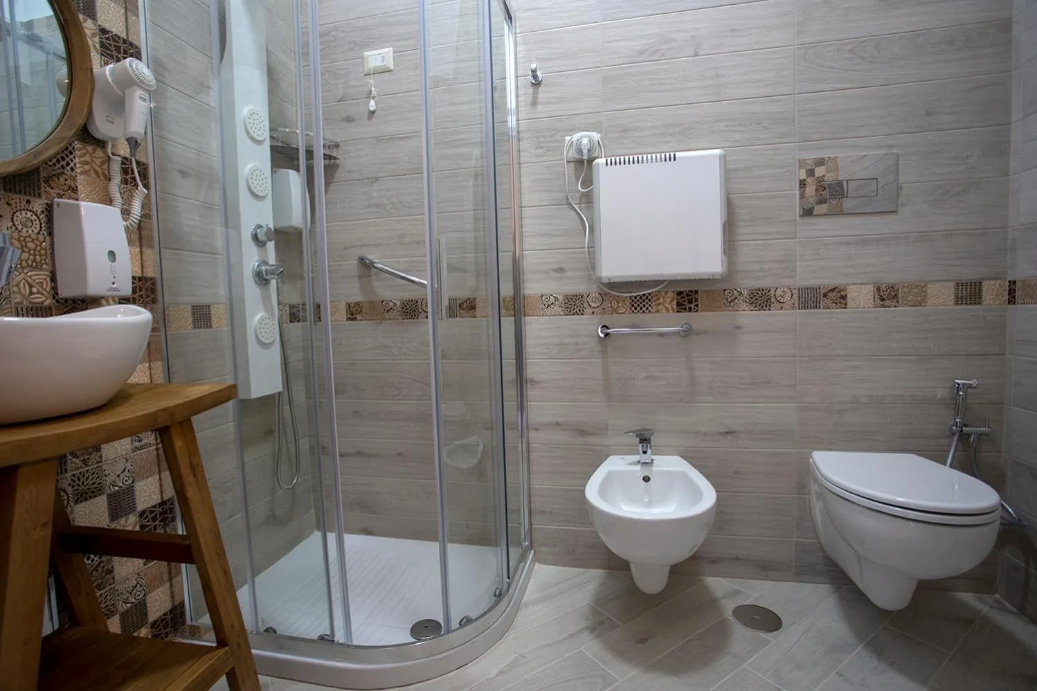 Shower in Agorà Mura Greche B&b