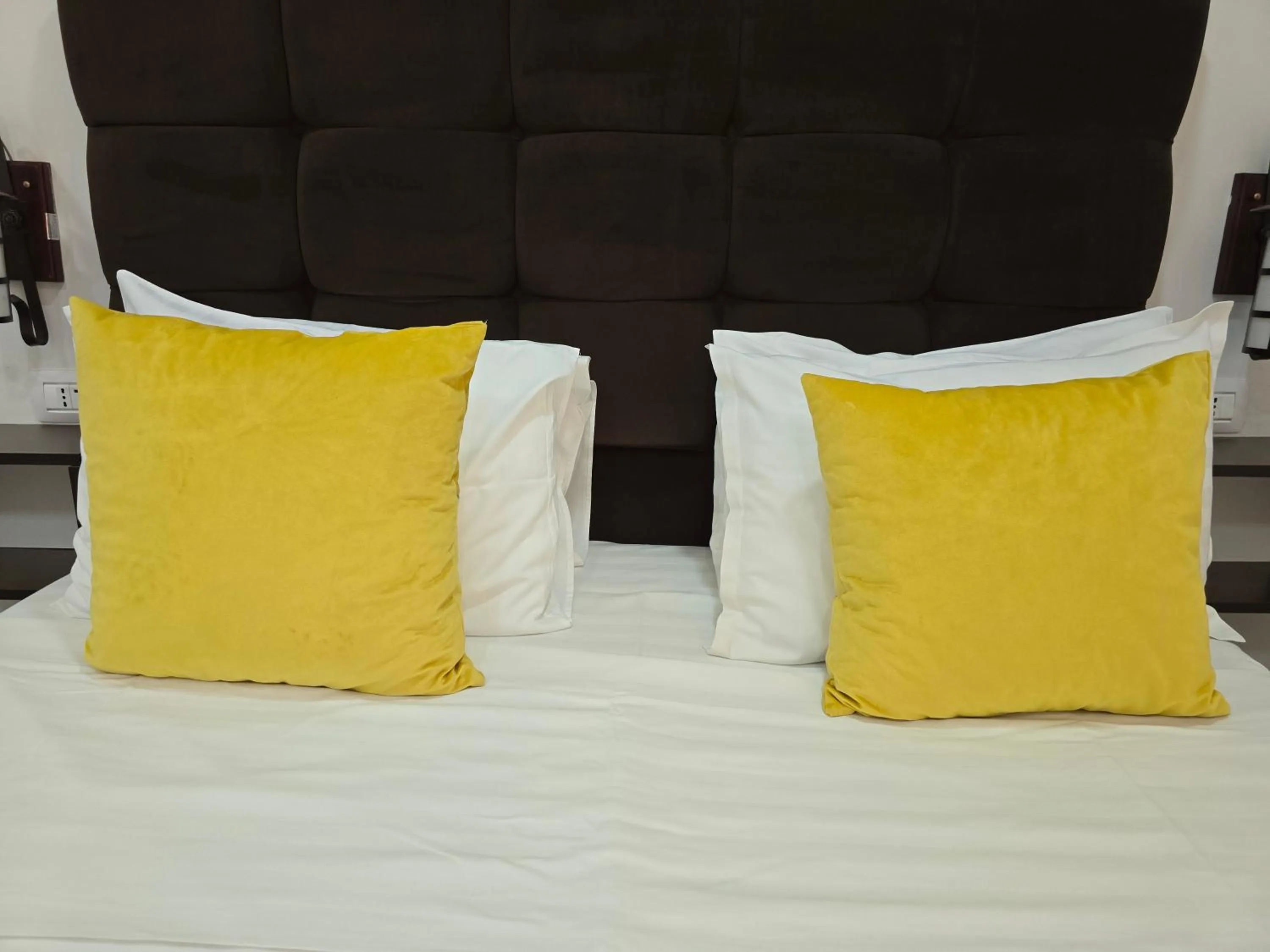 Bed in Poet Palace Bucharest