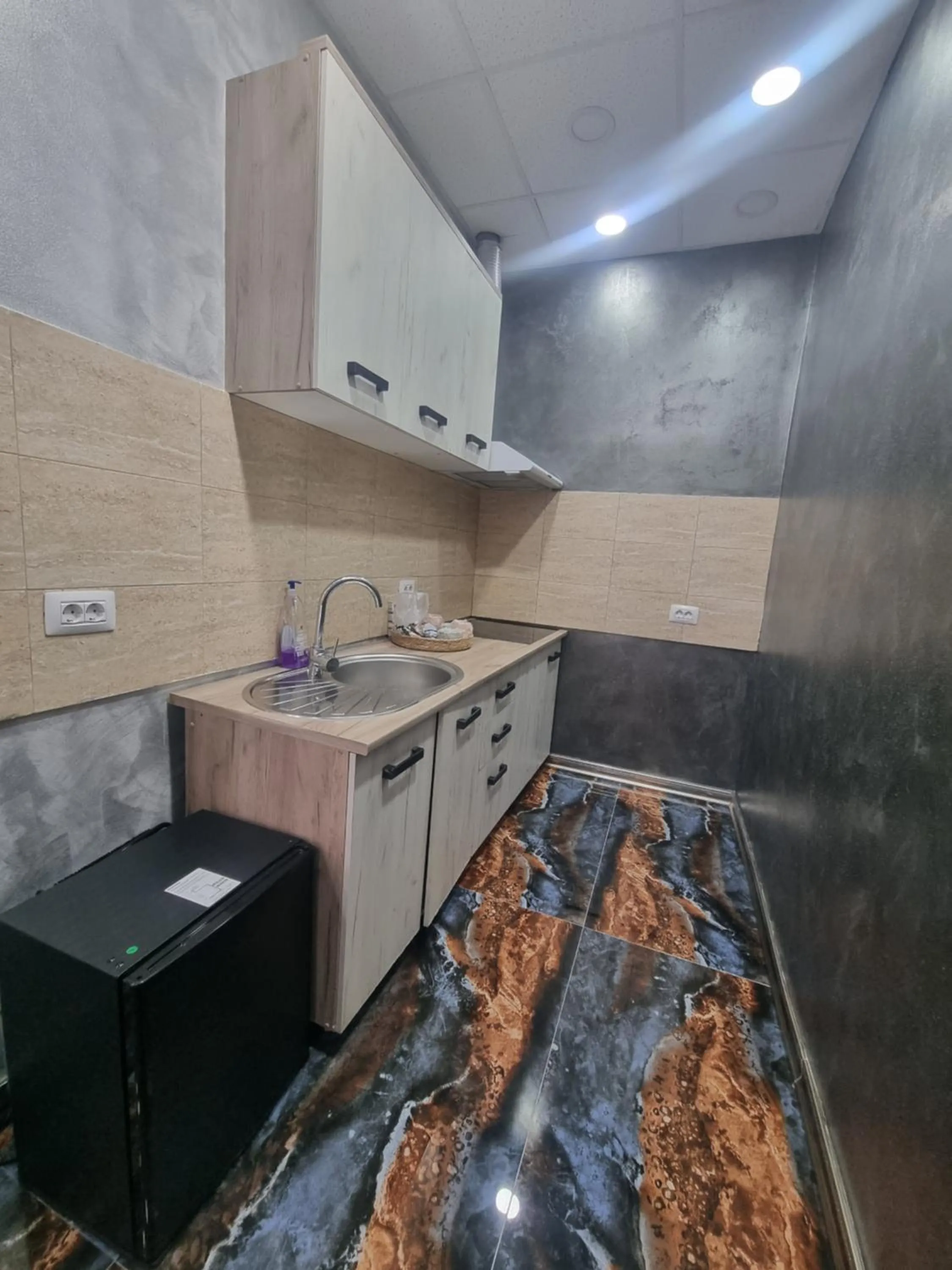 Kitchen or kitchenette in Poet Palace Bucharest