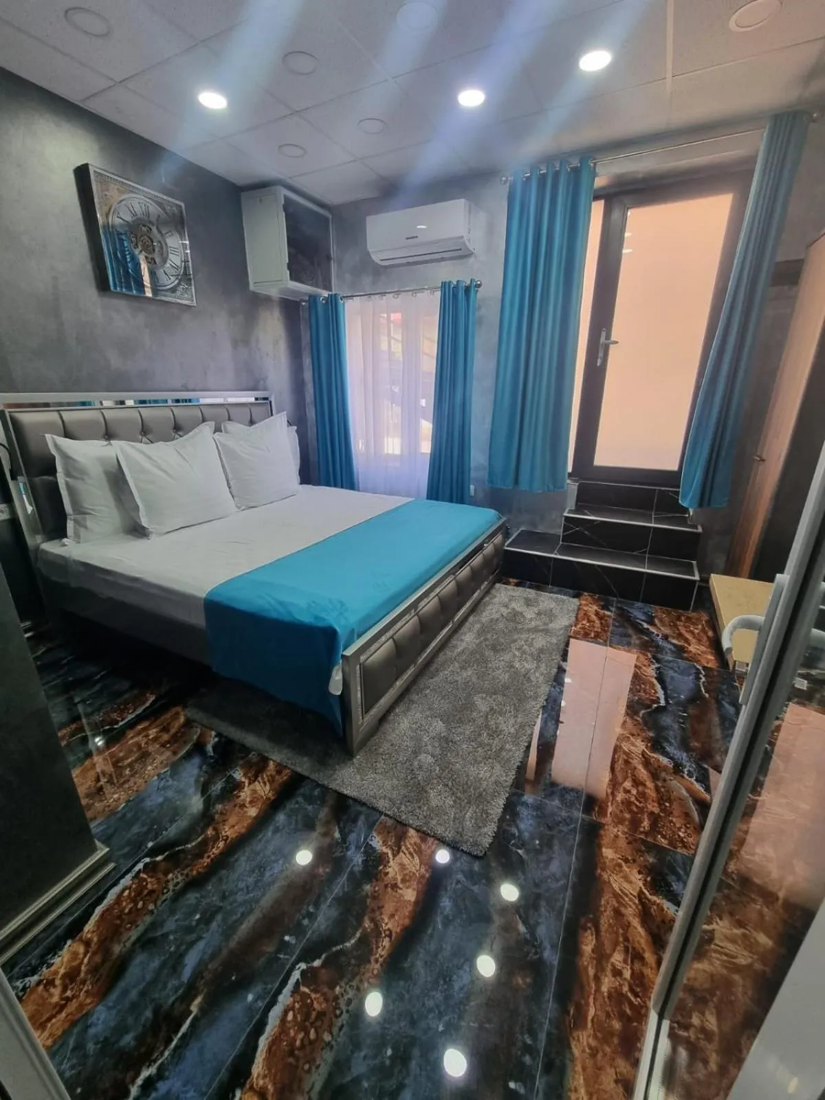 Bedroom, Bed in Poet Palace Bucharest