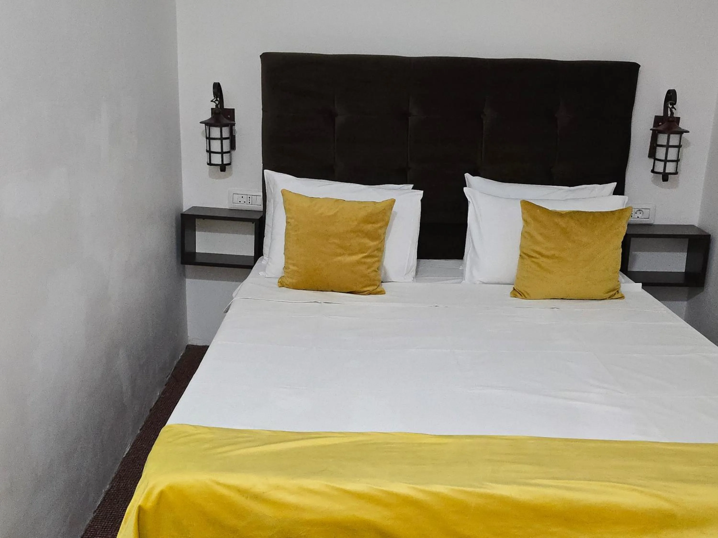 Bed in Poet Palace Bucharest