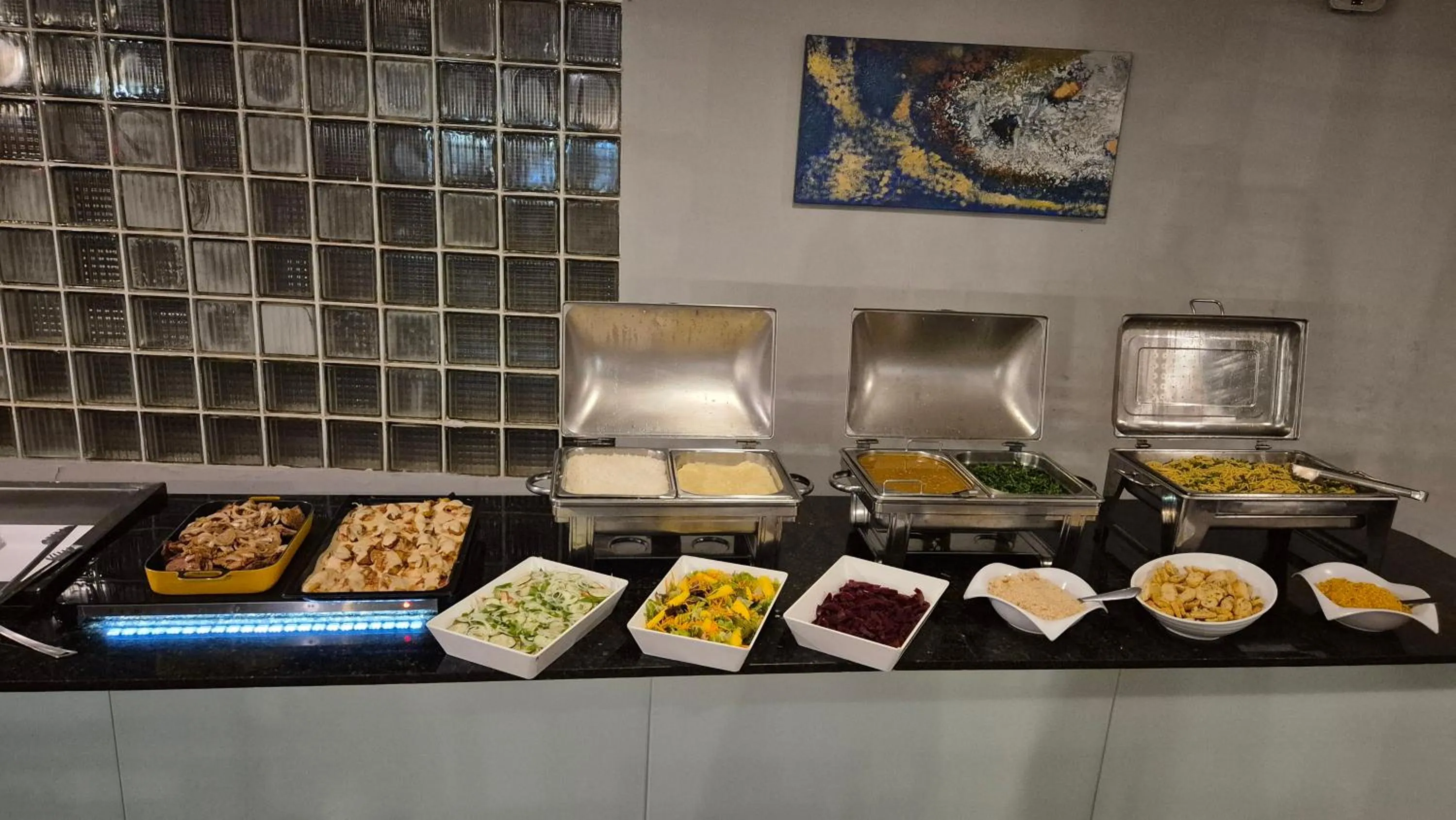 Restaurant/places to eat in Realminas Hotel e Restaurante