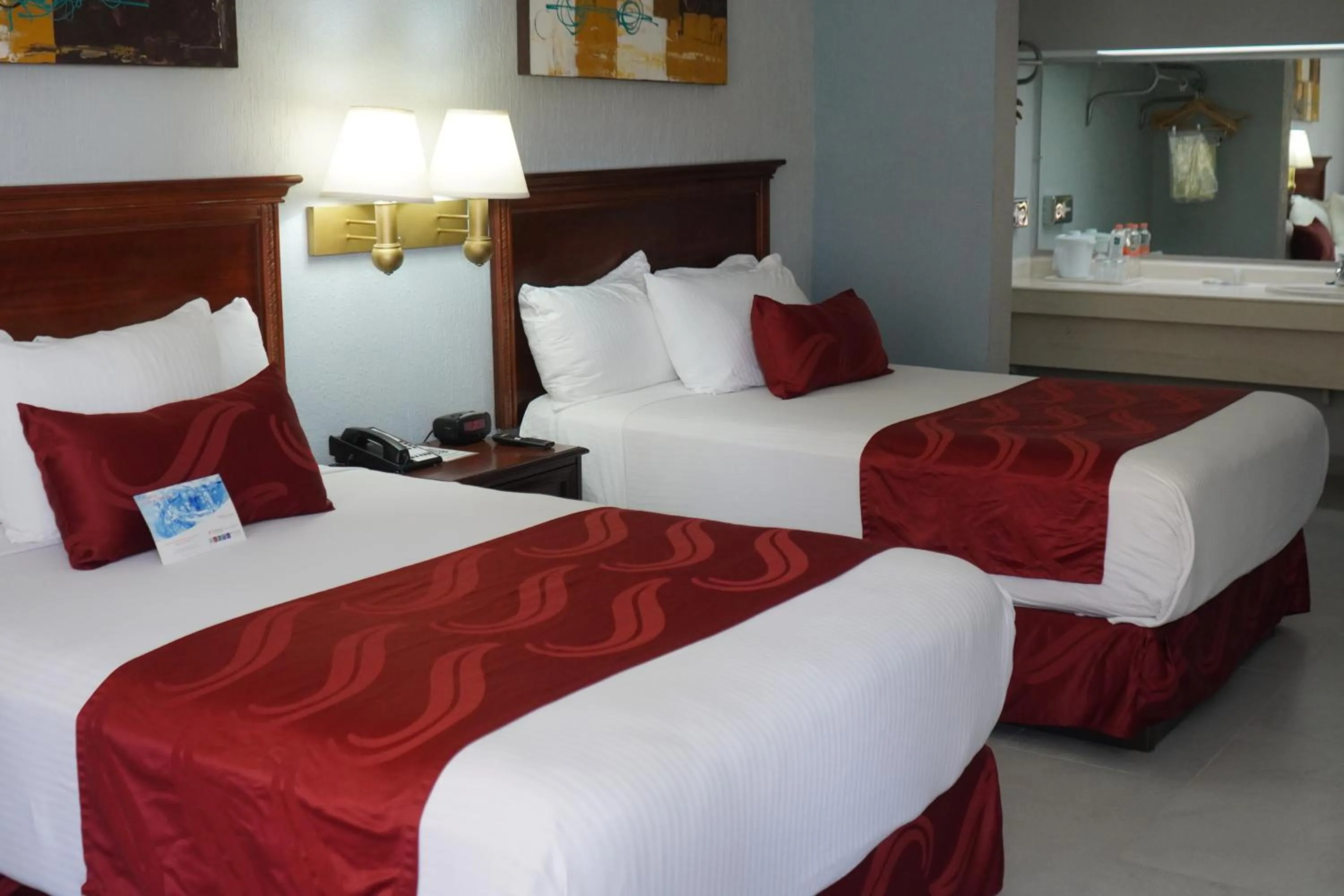 Bed in Quality Inn Piedras Negras