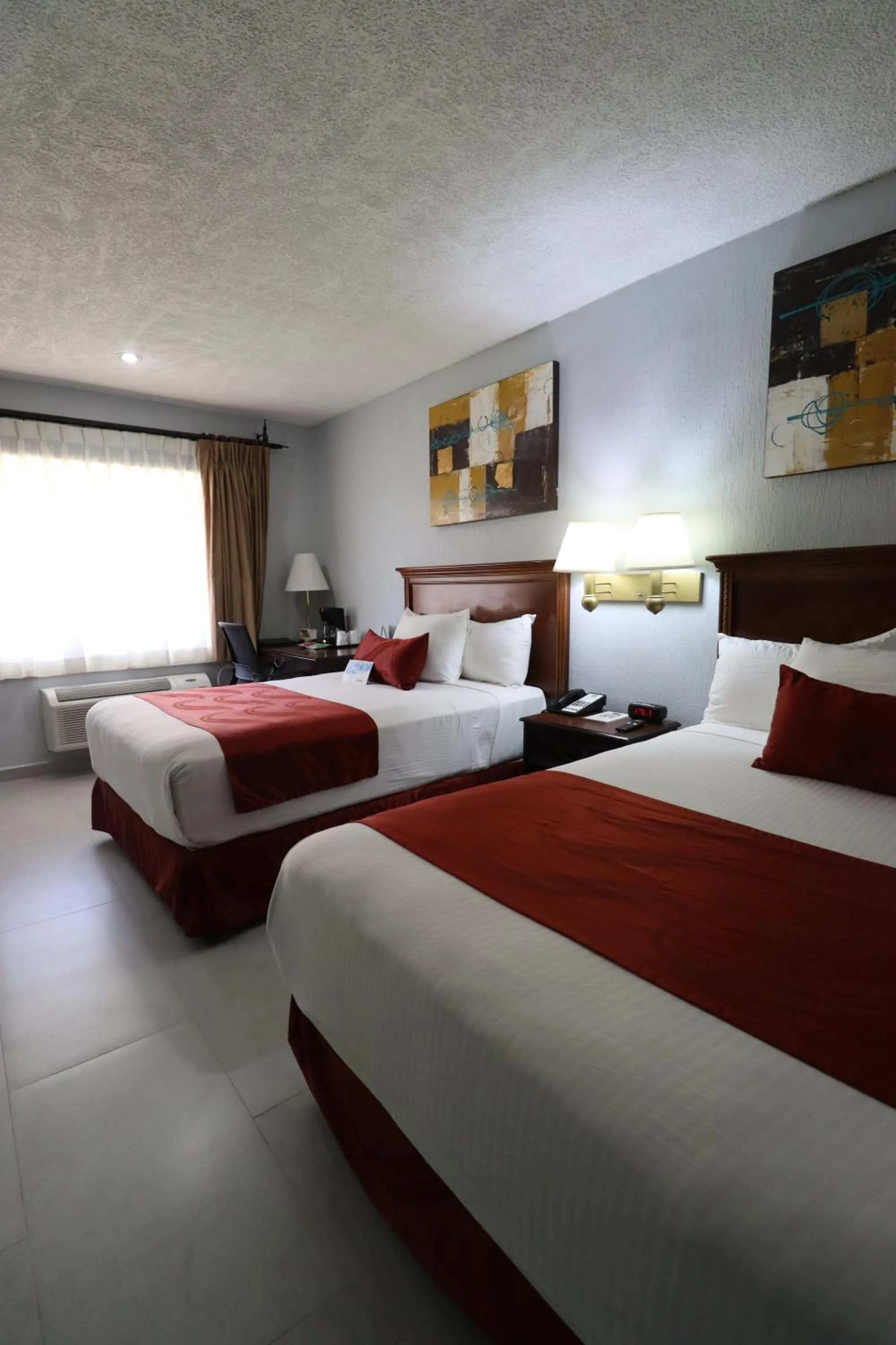 Bed in Quality Inn Piedras Negras