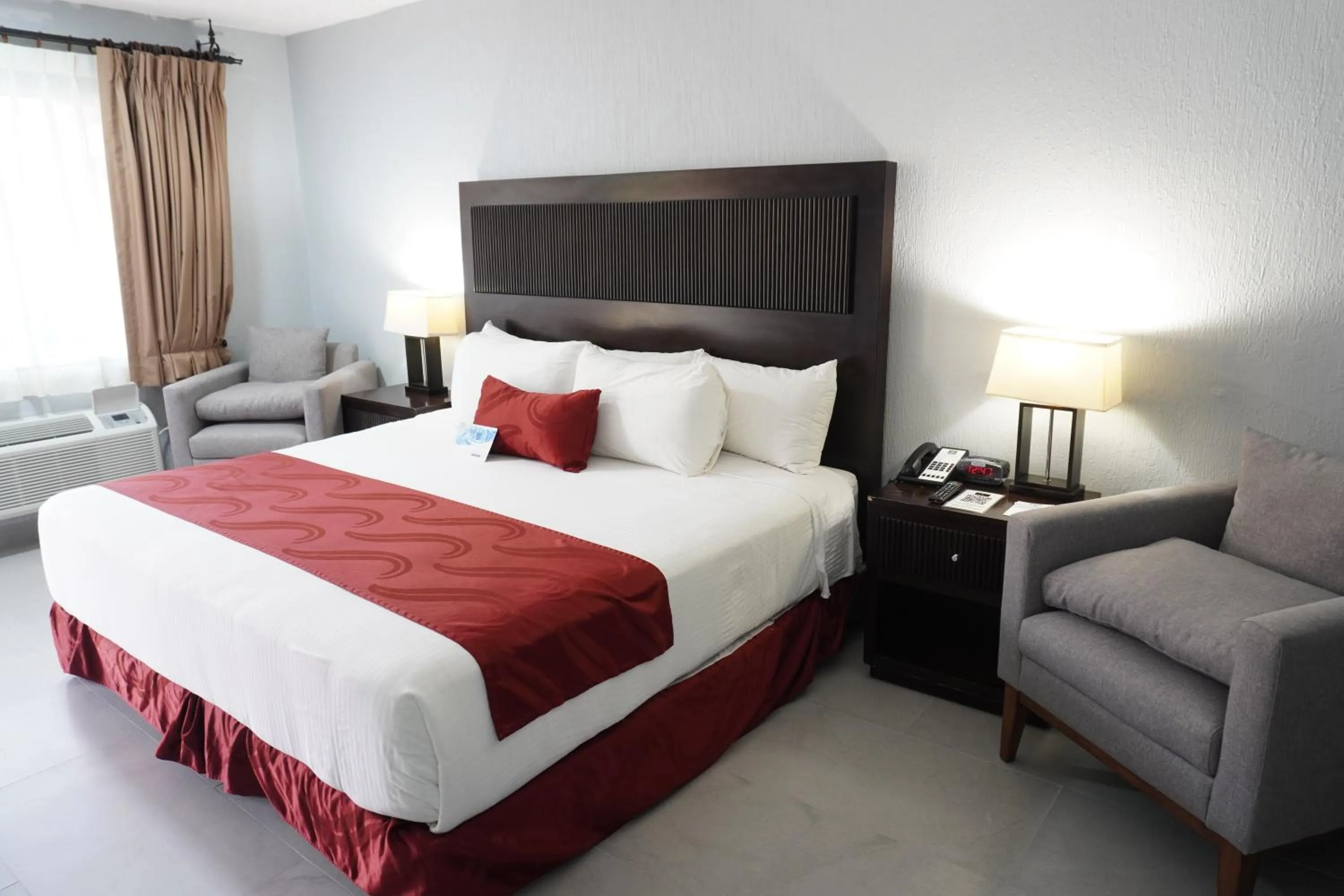 Bed in Quality Inn Piedras Negras