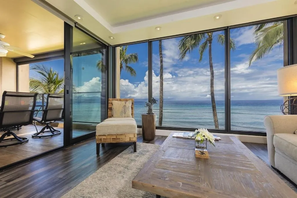 Sea view in Mahana 316