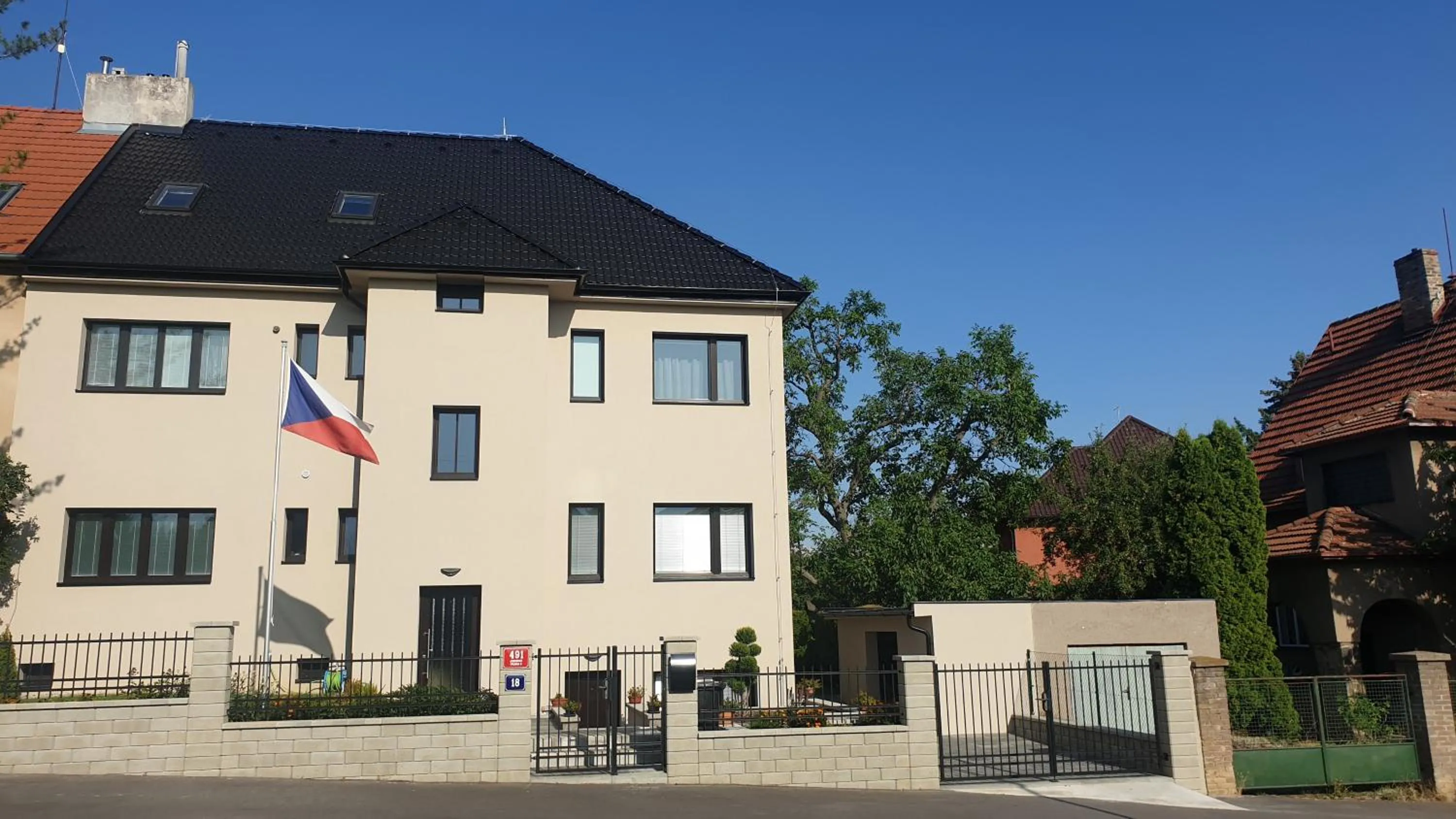 Property building in Apartments Praha Jinonice