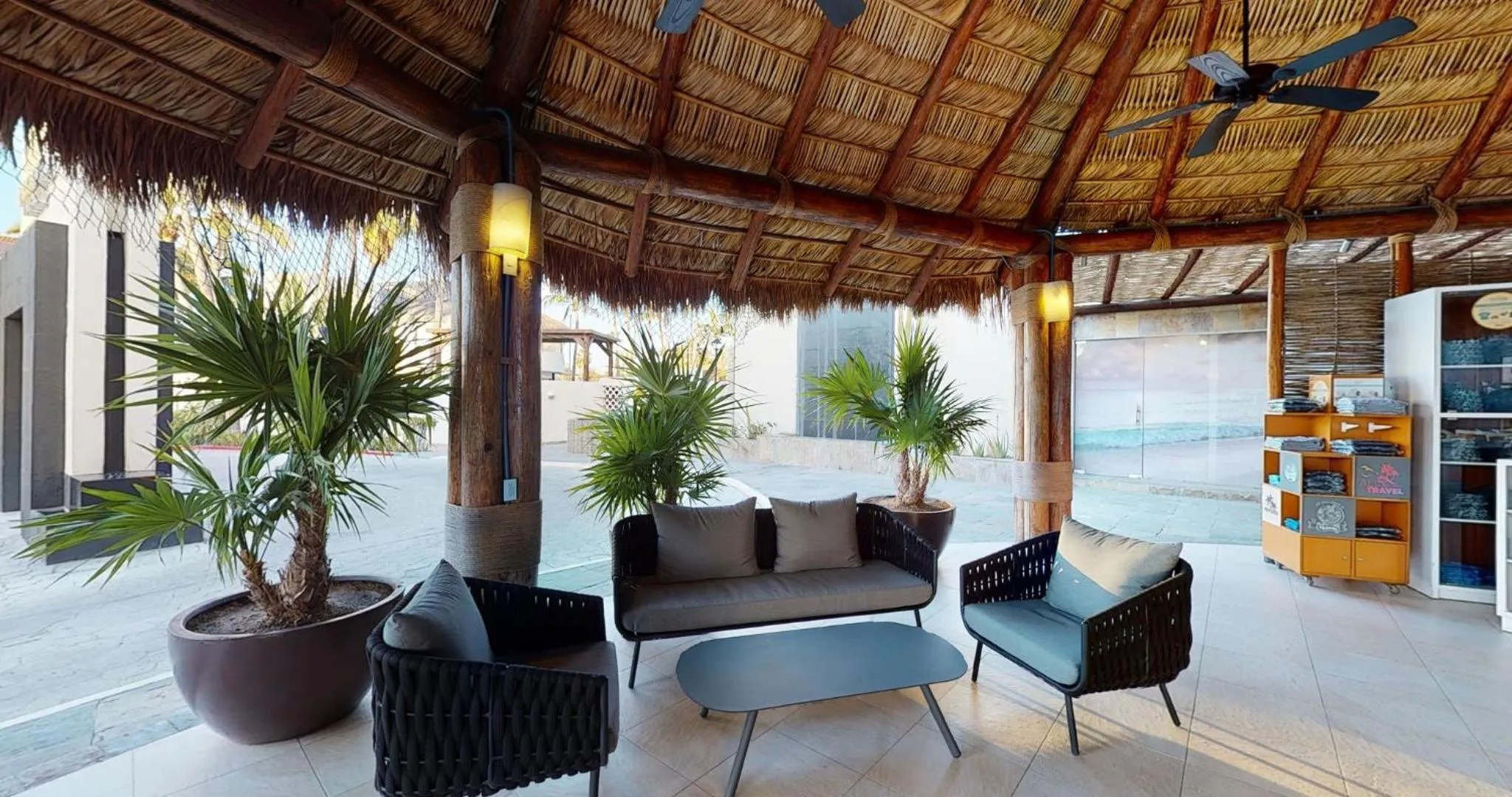 Restaurant/places to eat in Park Royal Homestay Los Cabos