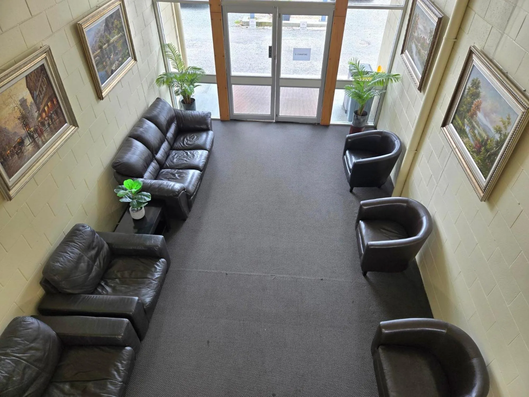 Facade/entrance in Fiordland Hotel