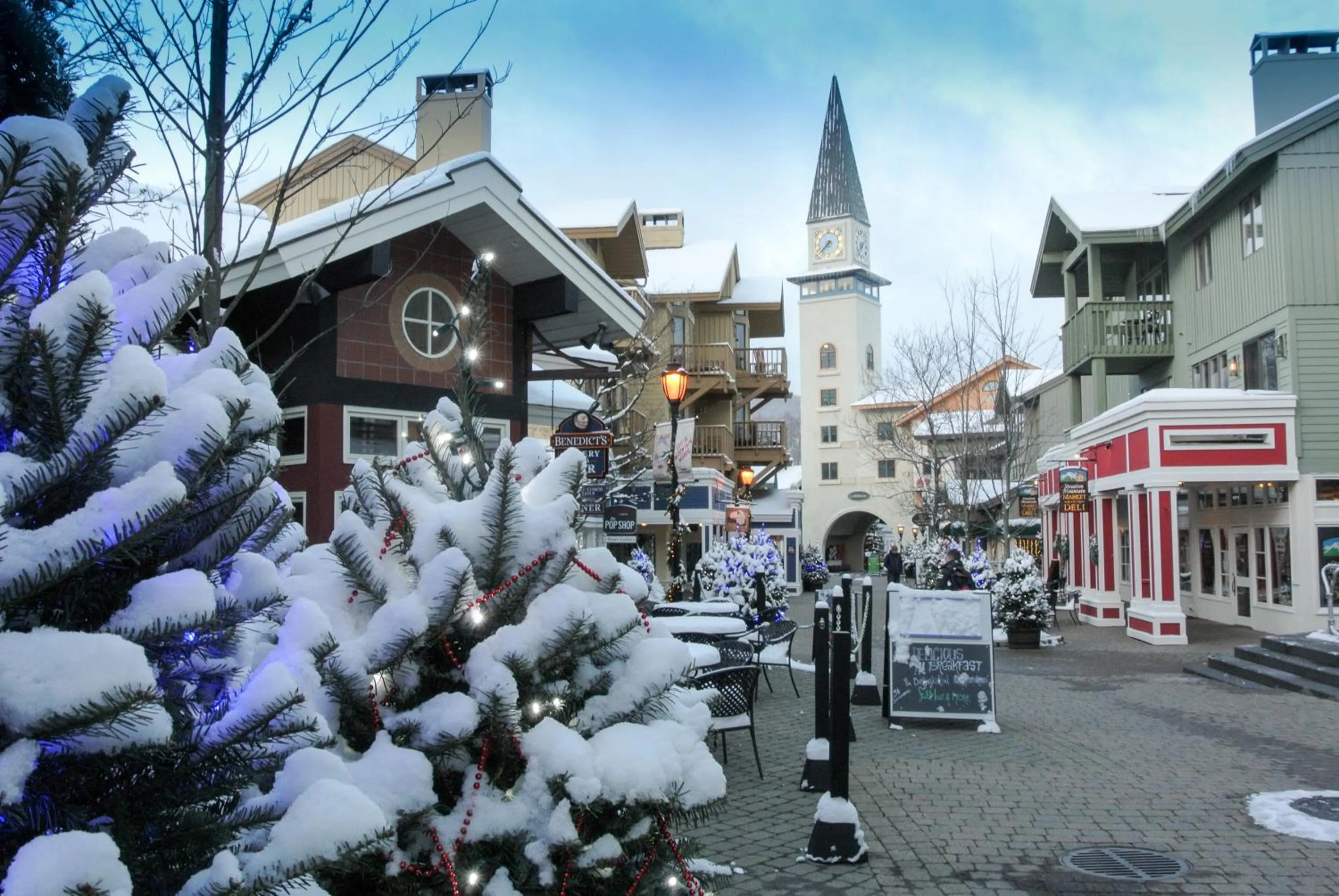 Restaurant/places to eat in Long Trail House Condominiums at Stratton Mountain Resort