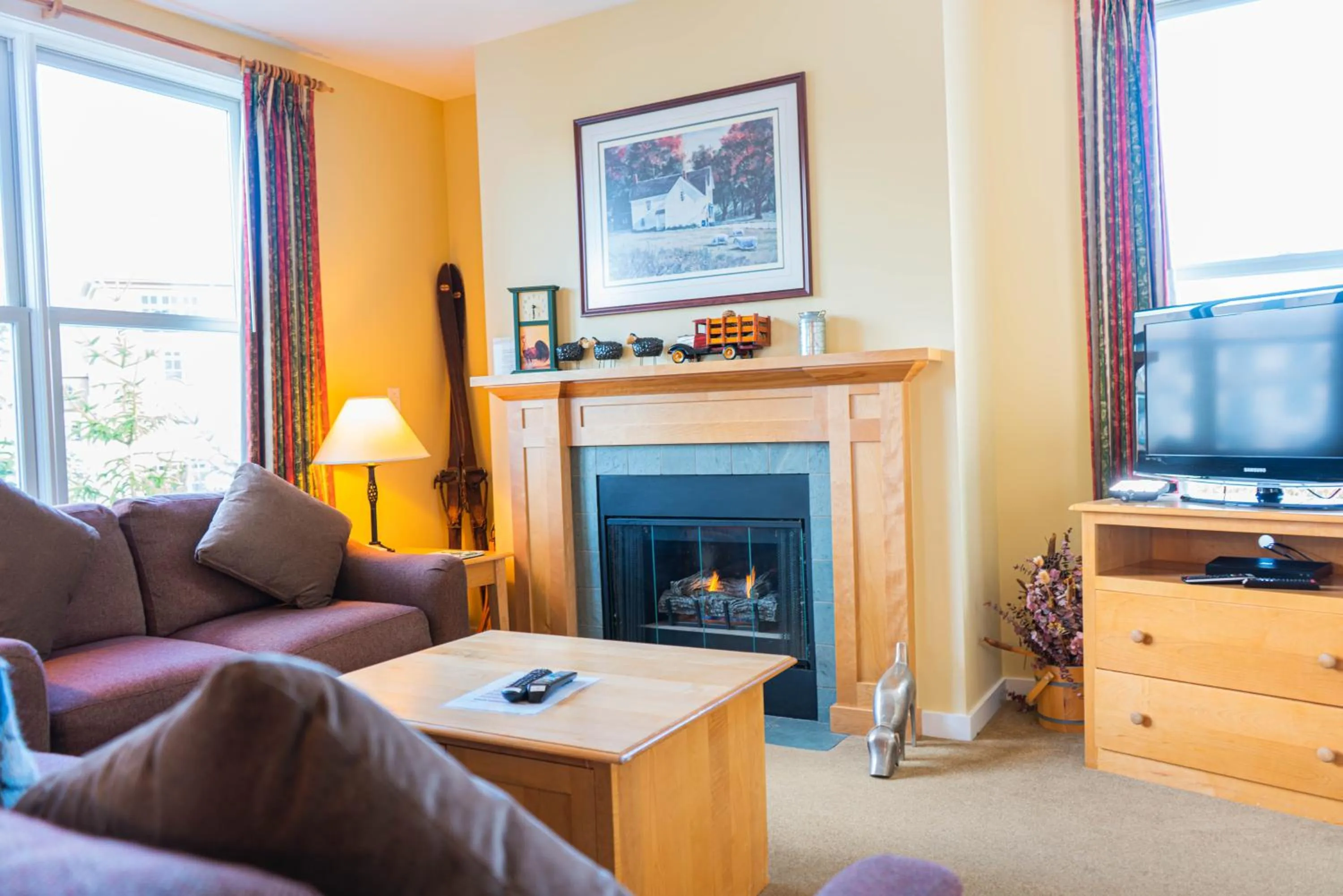 TV and multimedia in Long Trail House Condominiums at Stratton Mountain Resort