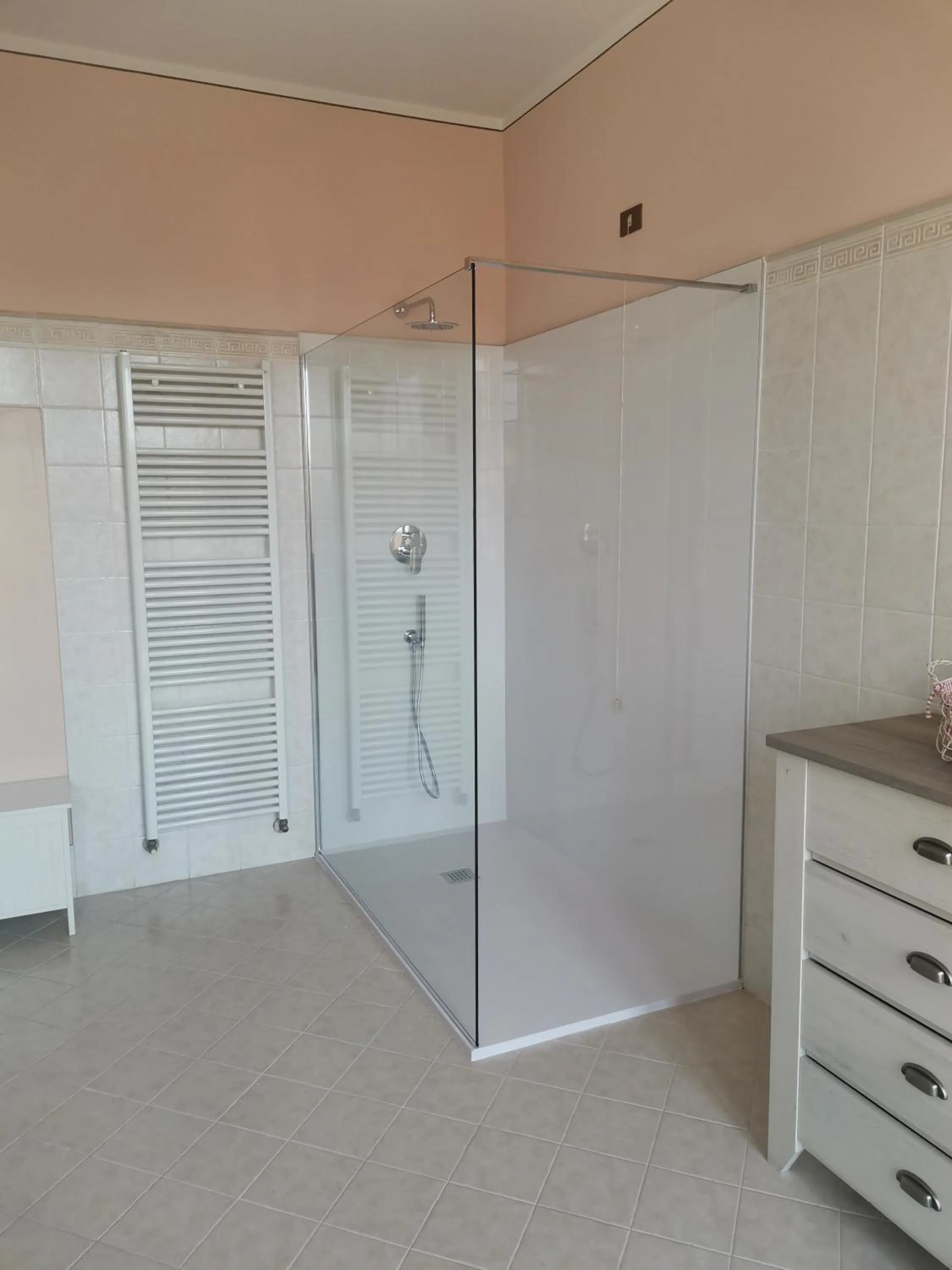 Shower in Il Colibrì Bed&Breakfast