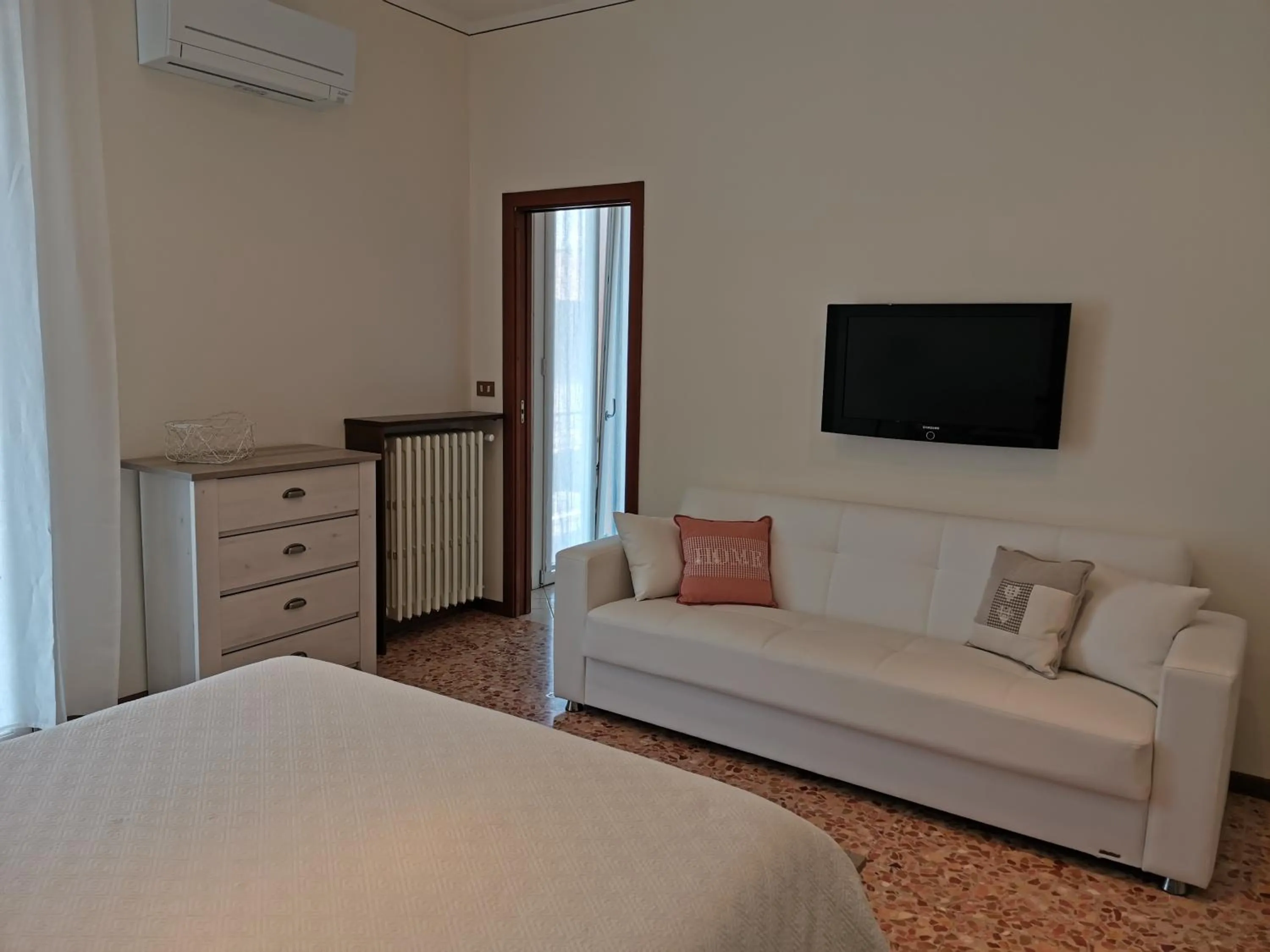 Photo of the whole room, Bed in Il Colibrì Bed&Breakfast