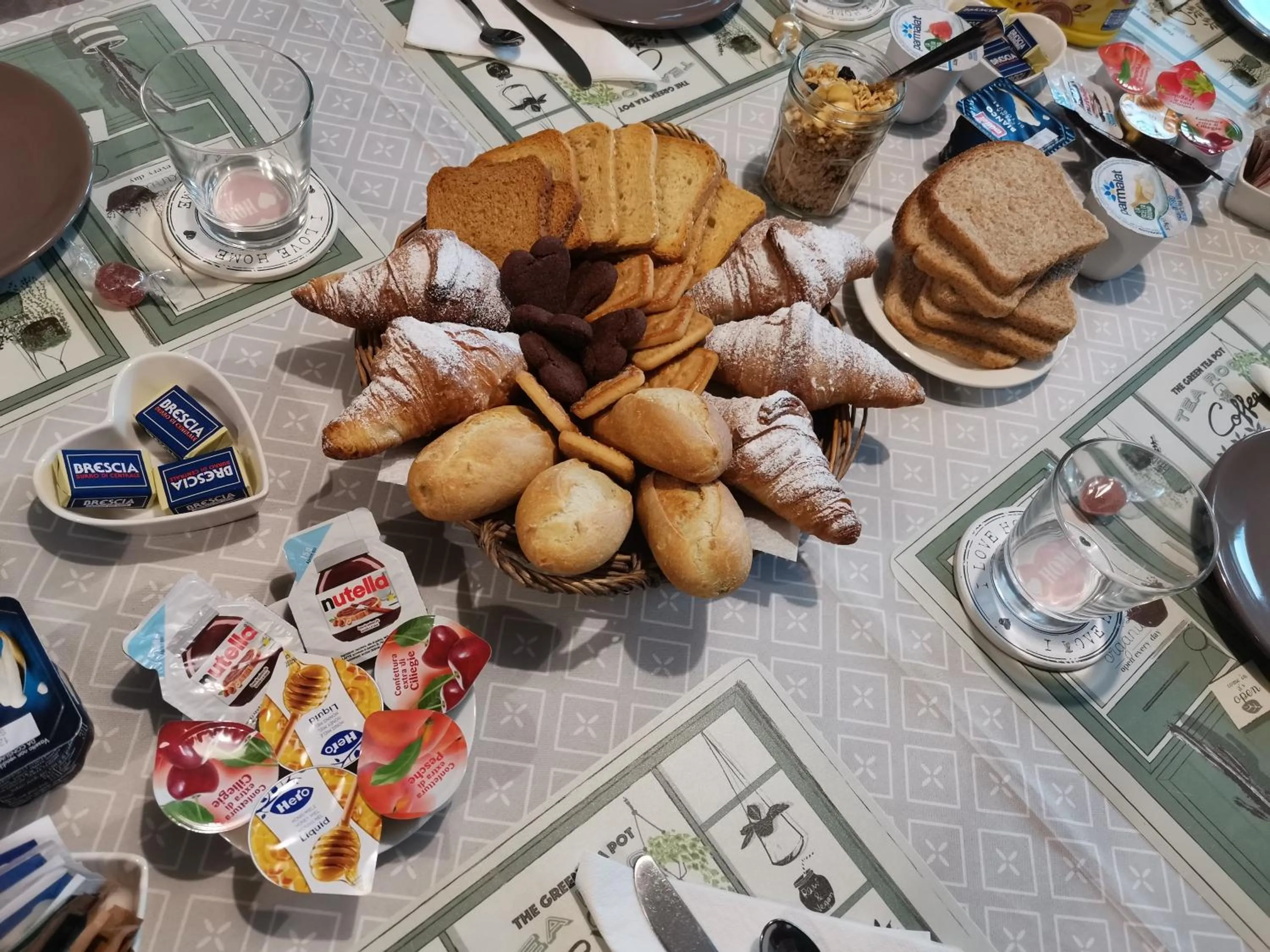 Food and drinks in Il Colibrì Bed&Breakfast