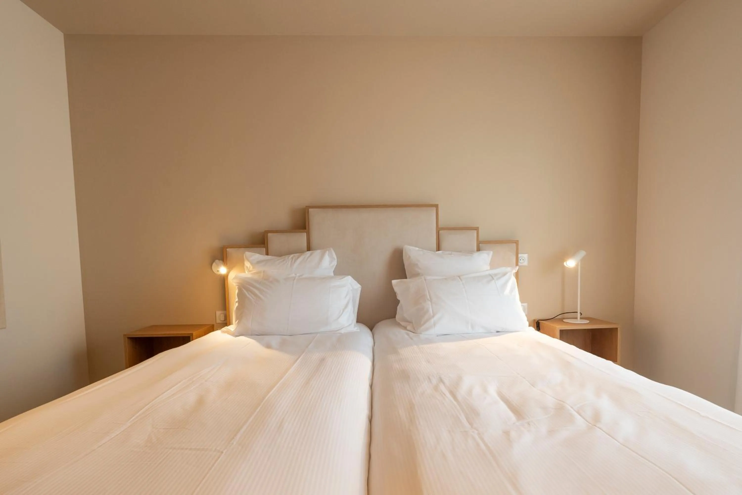 Bed in Hôtel Les Pins - Oléron