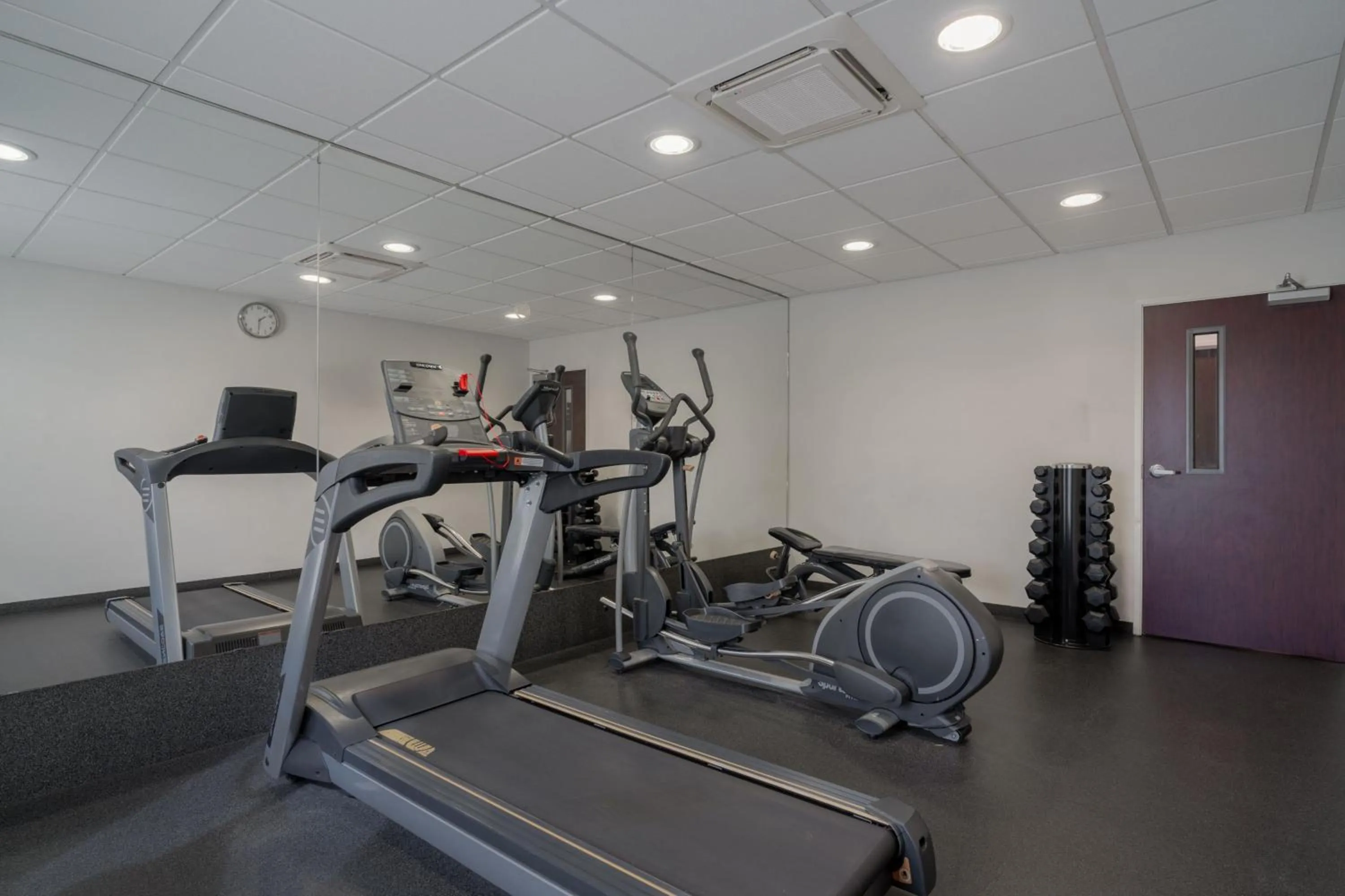 Fitness centre/facilities in City Express by Marriott Queretaro Jurica