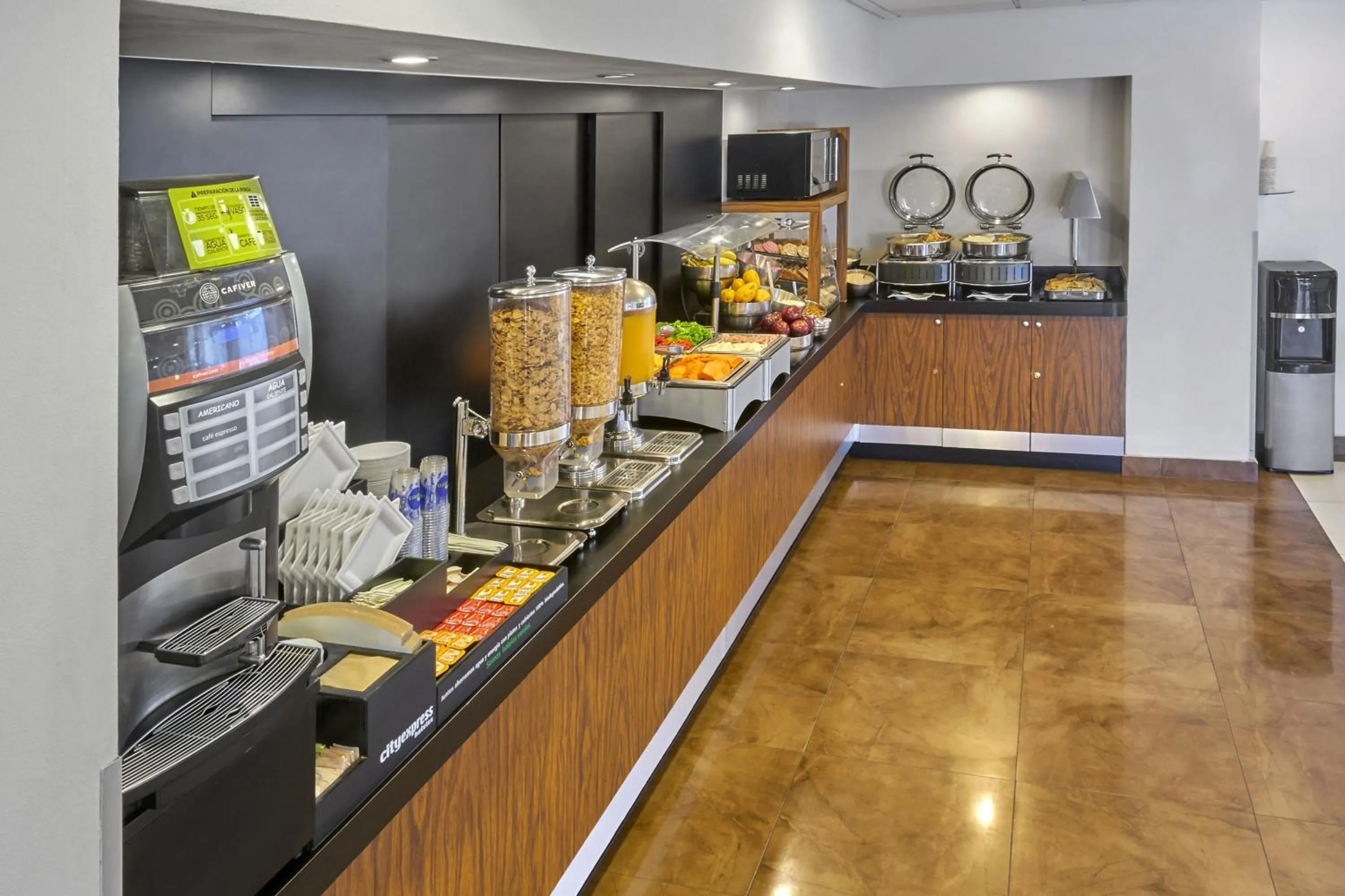 Breakfast in City Express by Marriott Queretaro Jurica