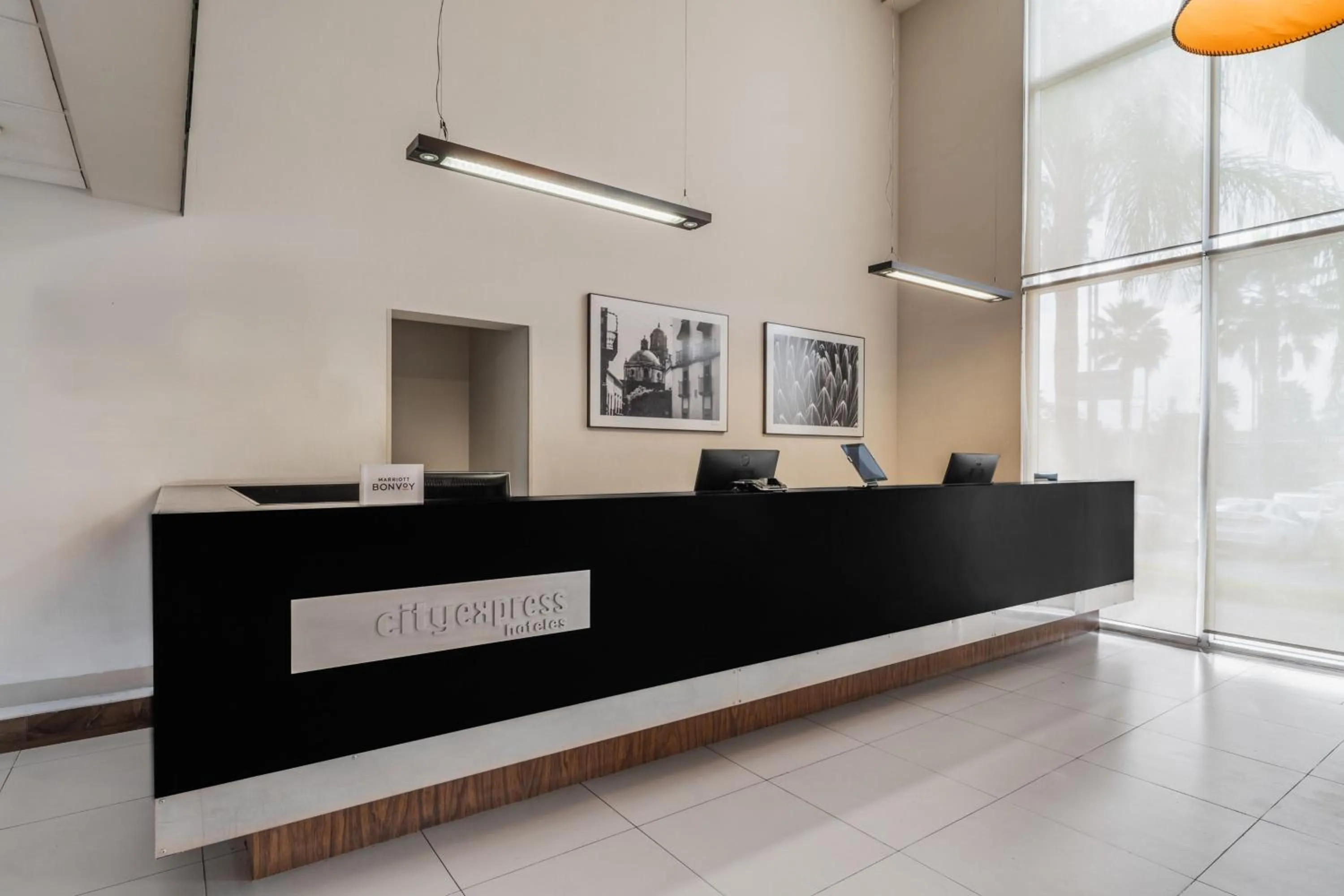 Lobby or reception in City Express by Marriott Queretaro Jurica