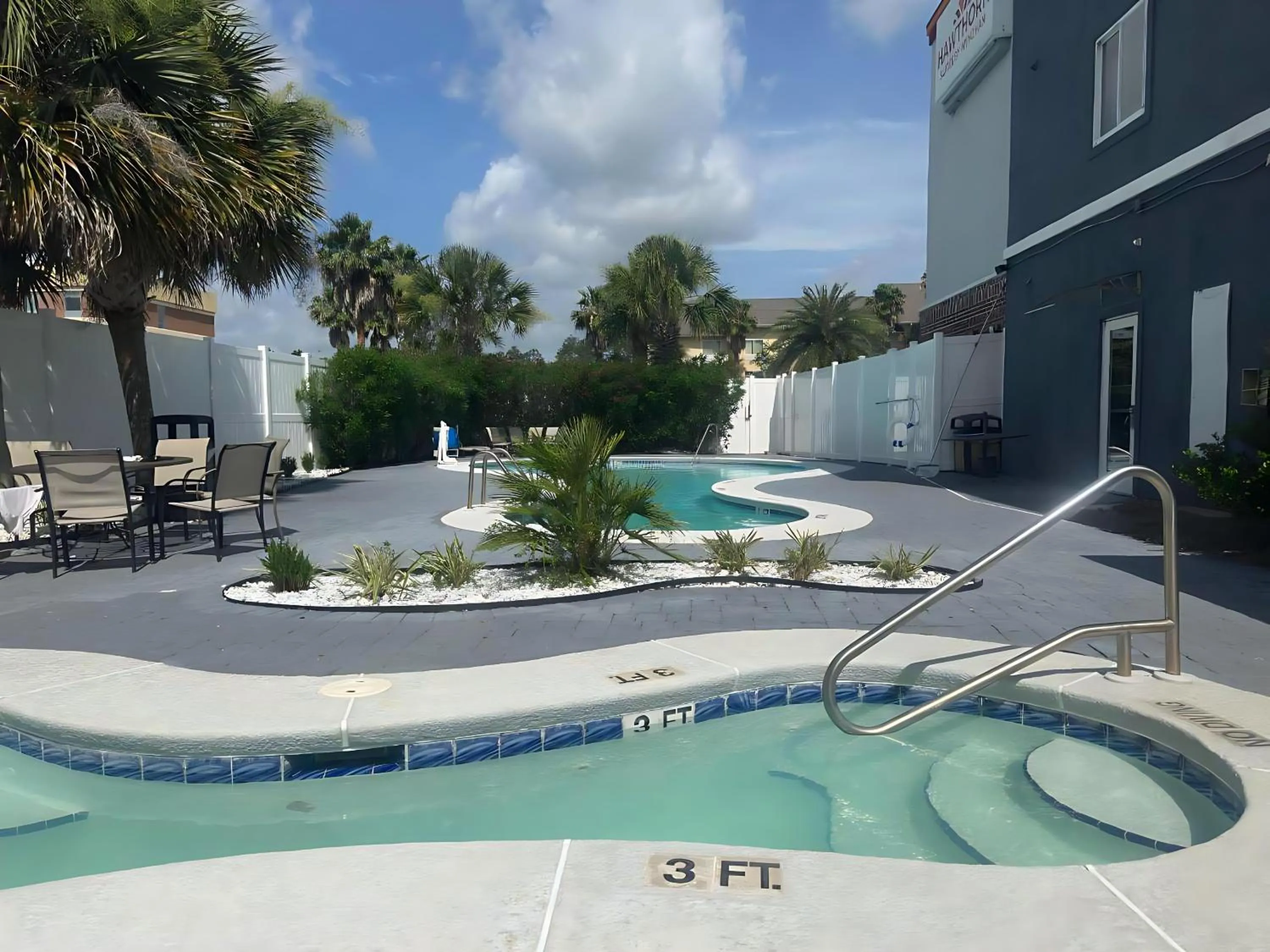 Hot Tub in Hawthorn Extended Stay by Wyndham Kingsland