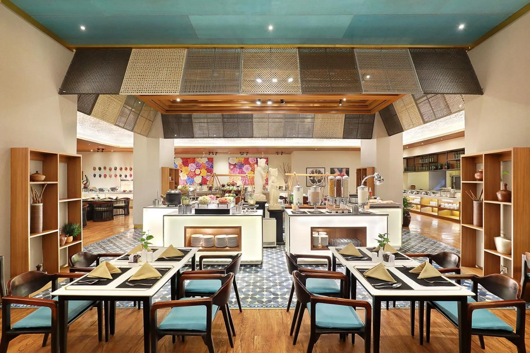 Restaurant/places to eat in ARTOTEL Gelora Senayan Jakarta