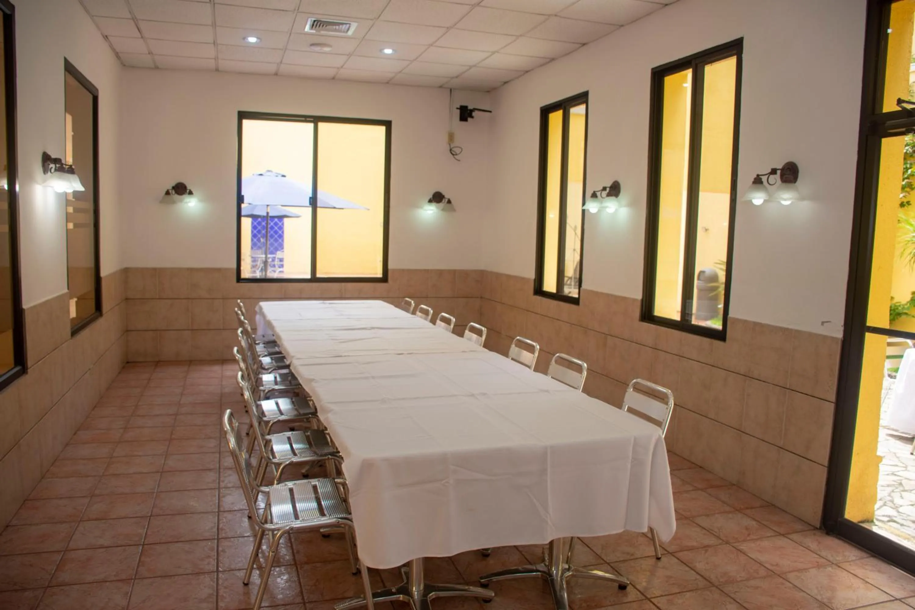 Meeting/conference room in Hotel Mac Arthur