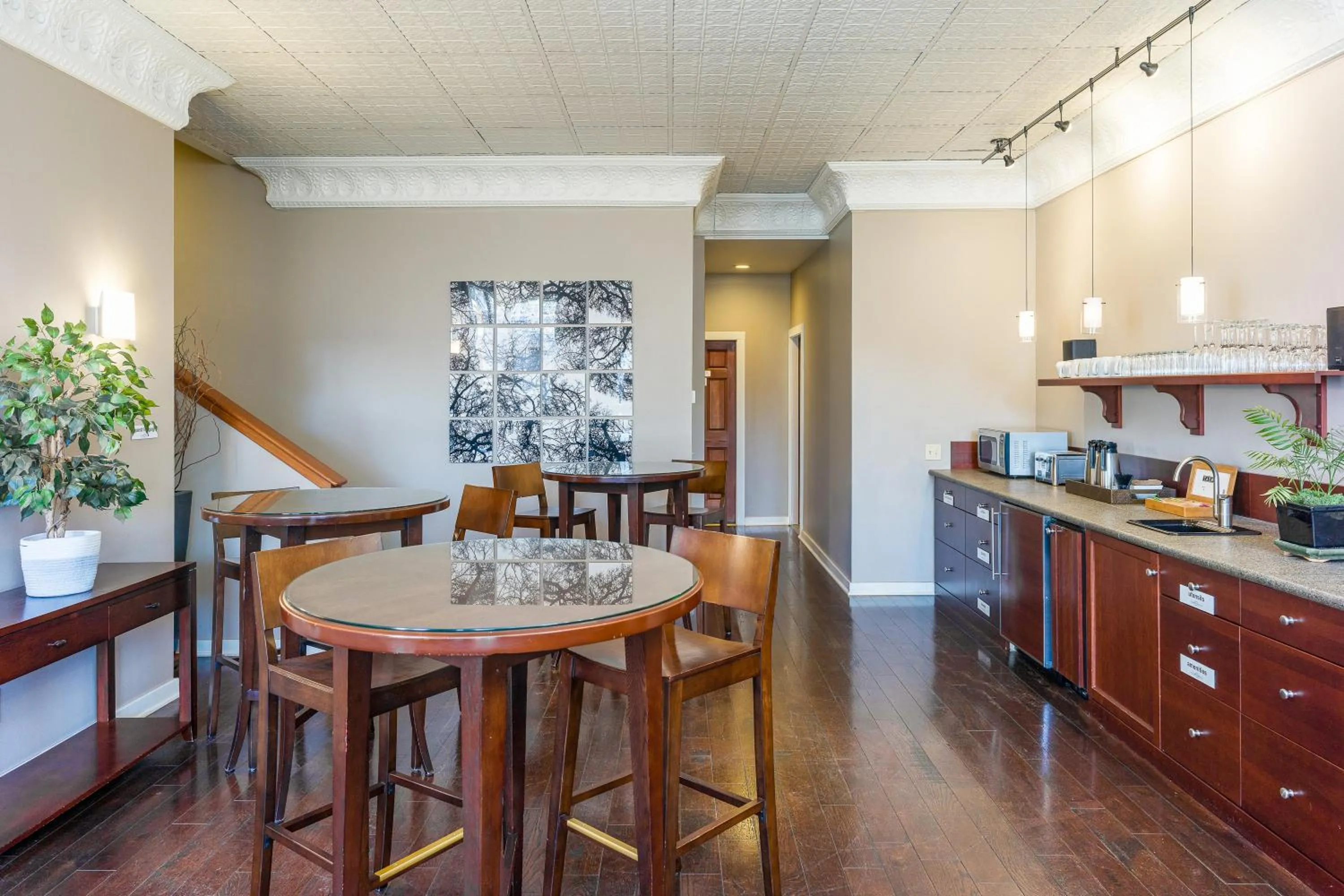 Coffee/tea facilities in Bird Rock Hotel
