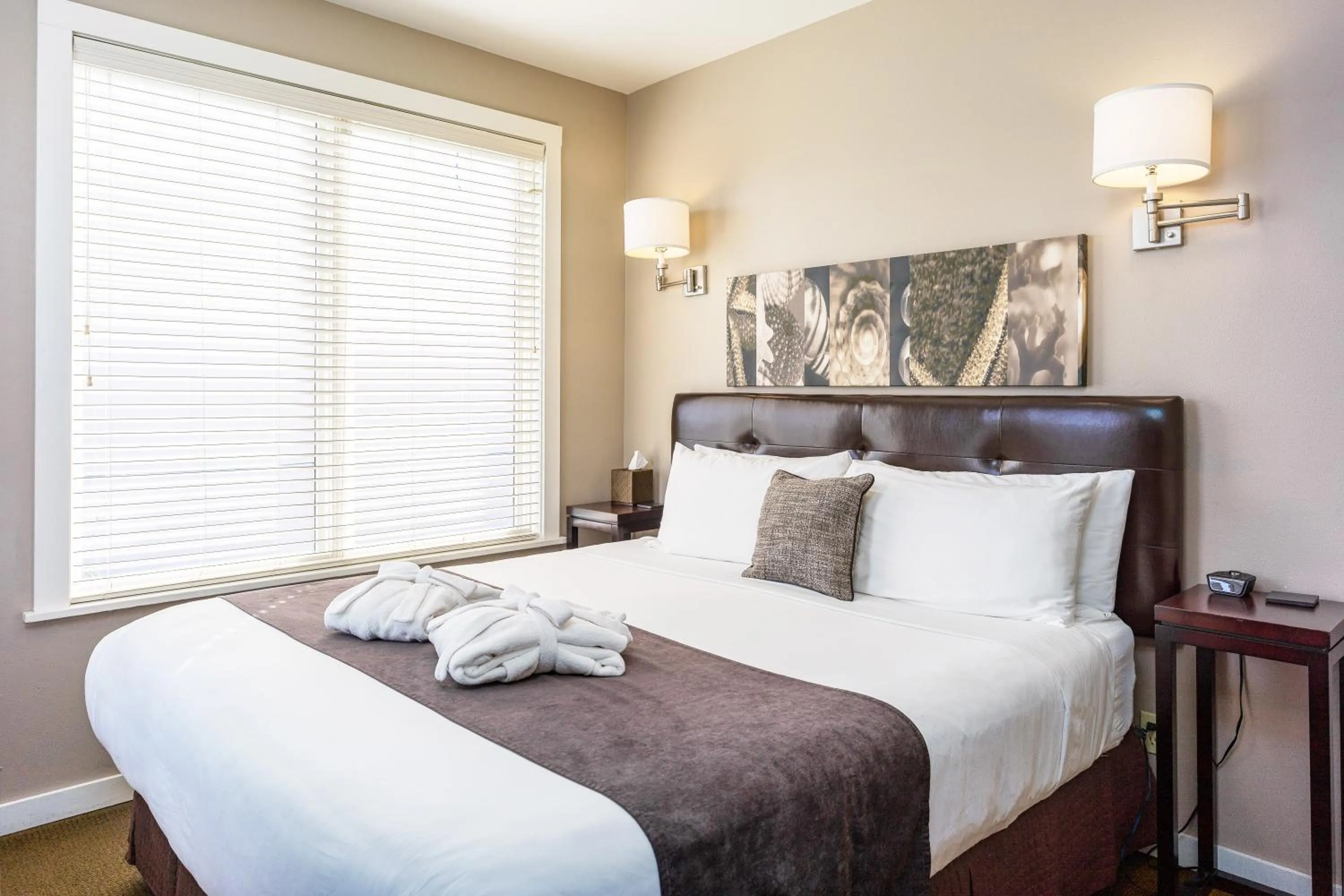 Bed in Bird Rock Hotel