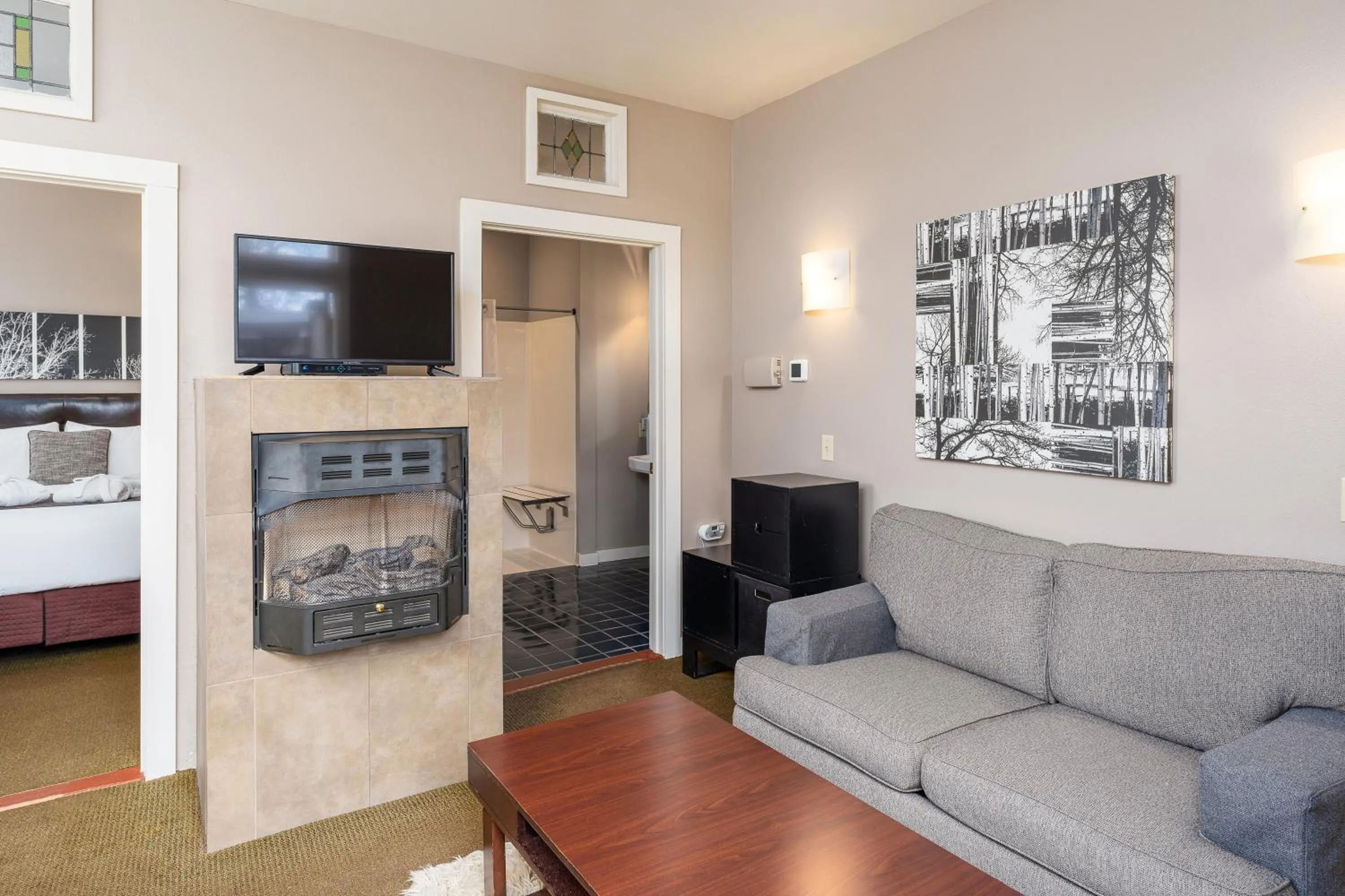 Shower in Bird Rock Hotel