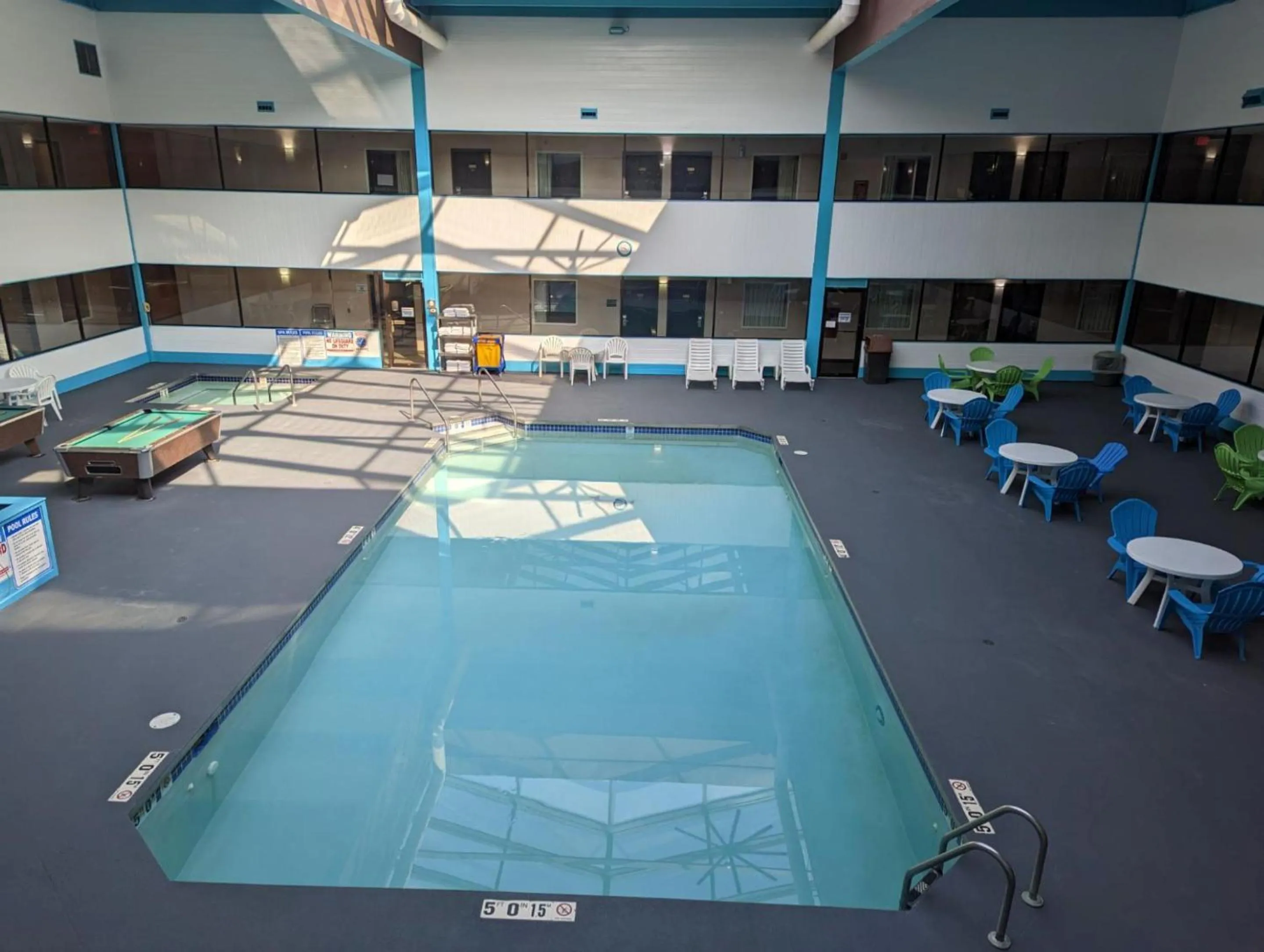 Billiard in Woodfield Inn and Suites