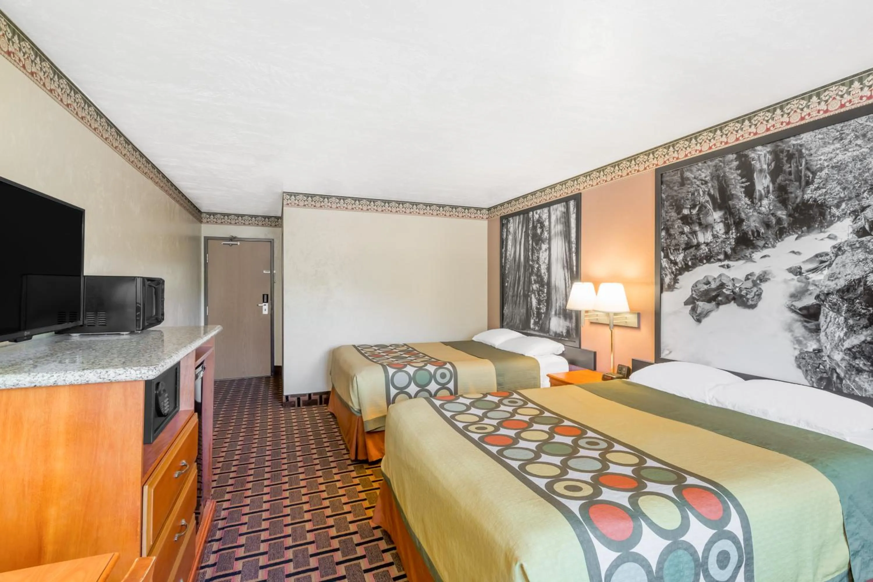 Bed in Super 8 by Wyndham Grants Pass